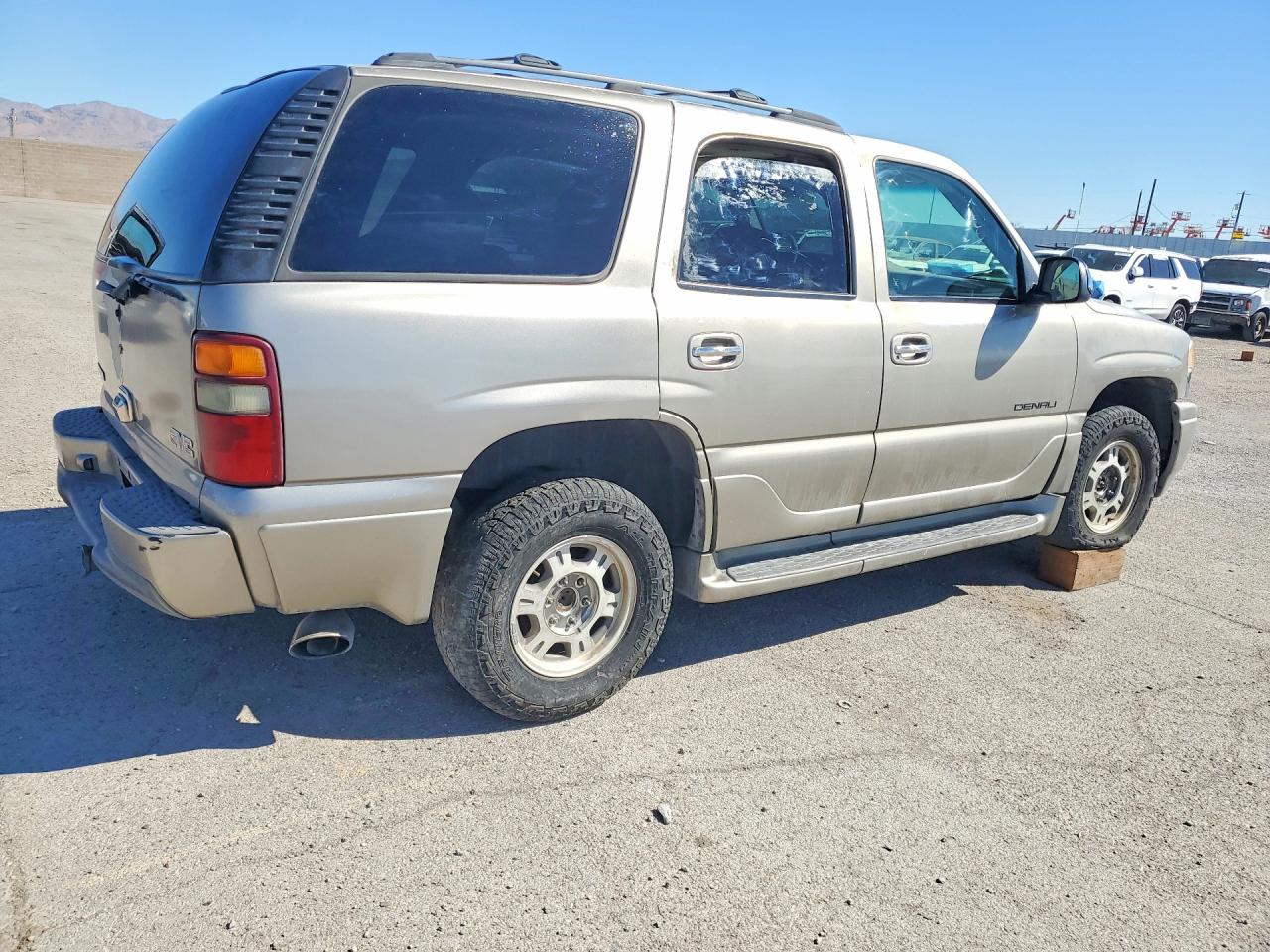 2003 Gmc Yukon Denali Tan vin: 1GKEK63U73J172336