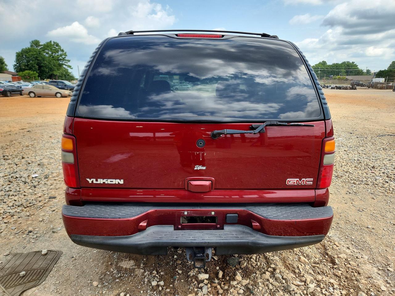 2003 Gmc Yukon Denali Red vin: 1GKEK63U73J217033