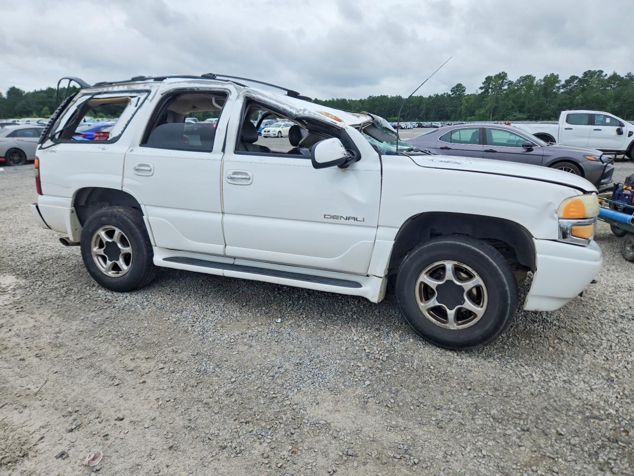 2004 Gmc Yukon Denali White vin: 1GKEK63U74J251071