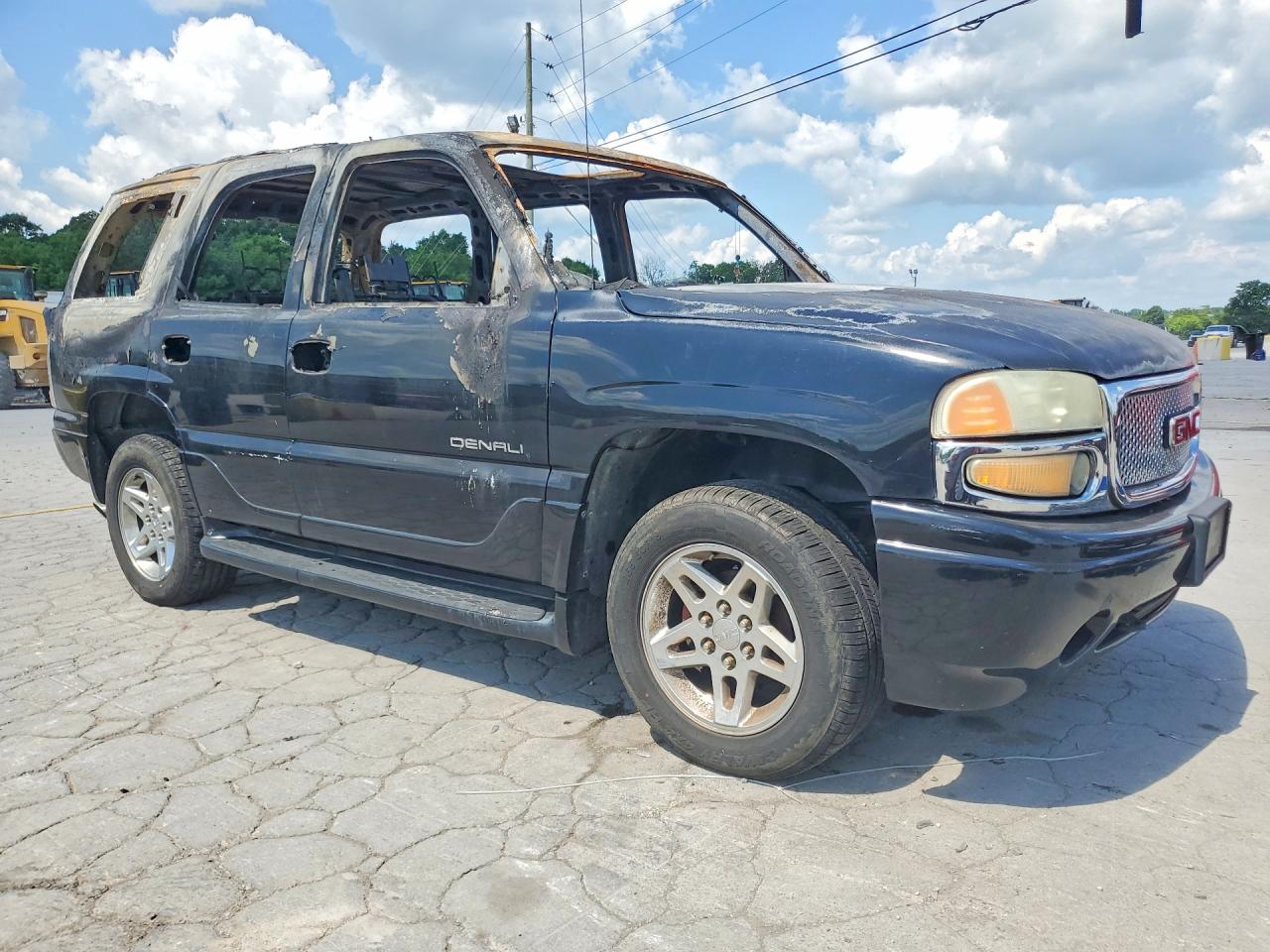 2002 Gmc Denali Black vin: 1GKEK63U82J284674