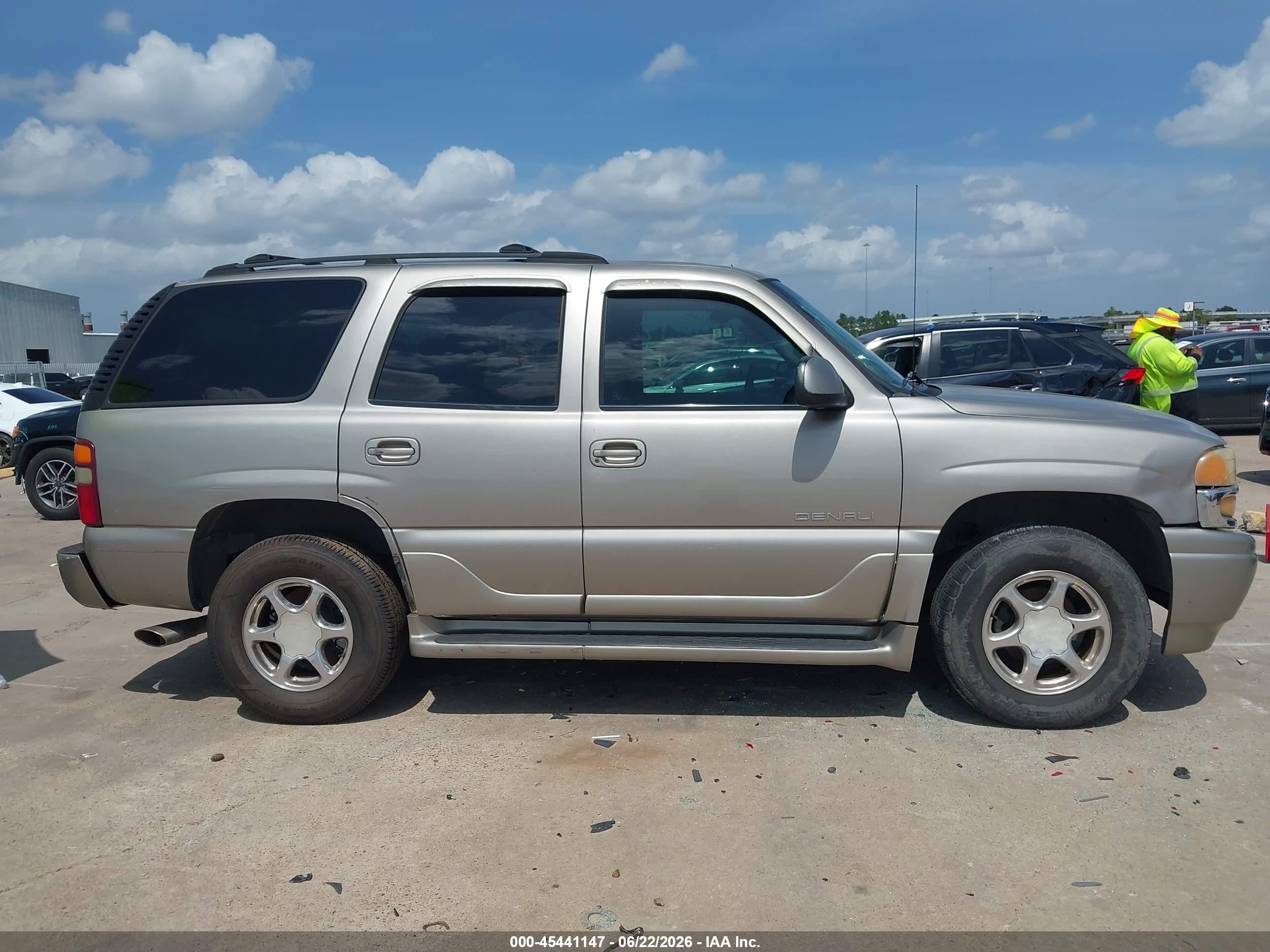 2002 Gmc Yukon Denali Tan vin: 1GKEK63U82J324557