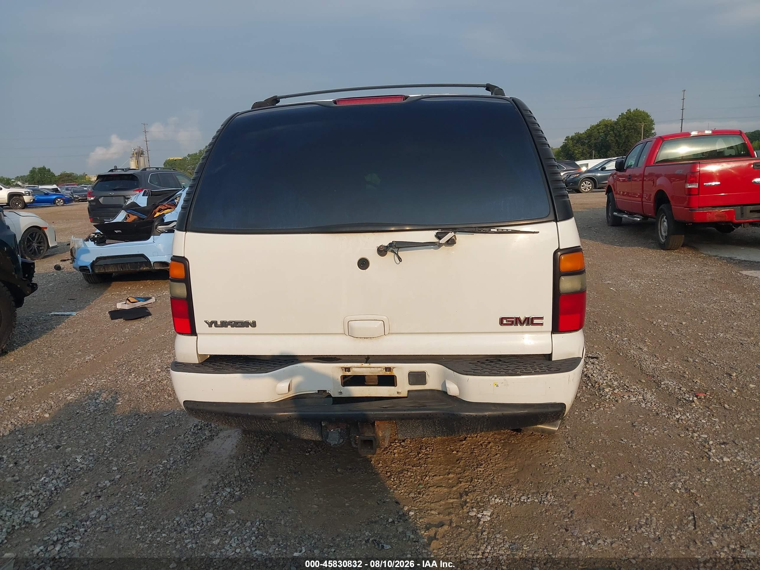 2004 Gmc Yukon Denali White vin: 1GKEK63U84J296164