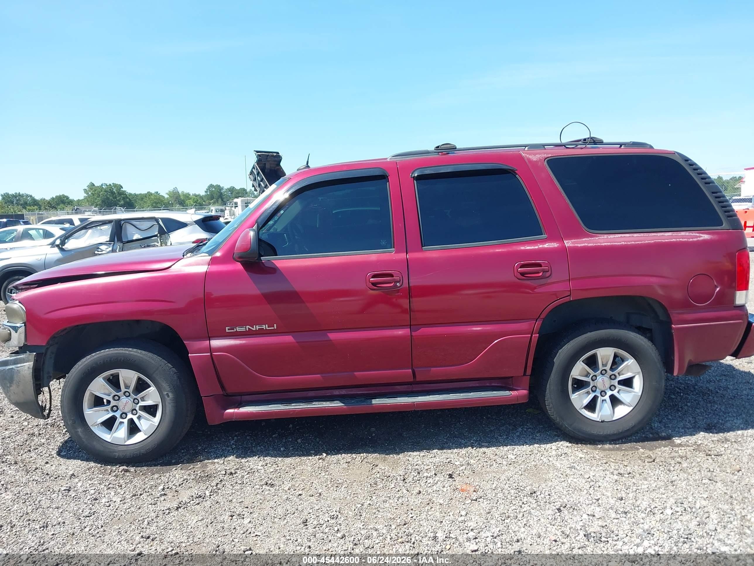 2005 Gmc Yukon Denali Burgundy vin: 1GKEK63U85J267698