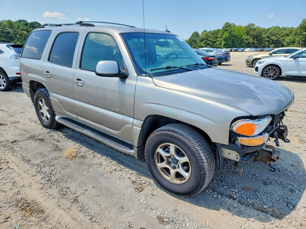 2002 Gmc Denali Beige vin: 1GKEK63UX2J343532
