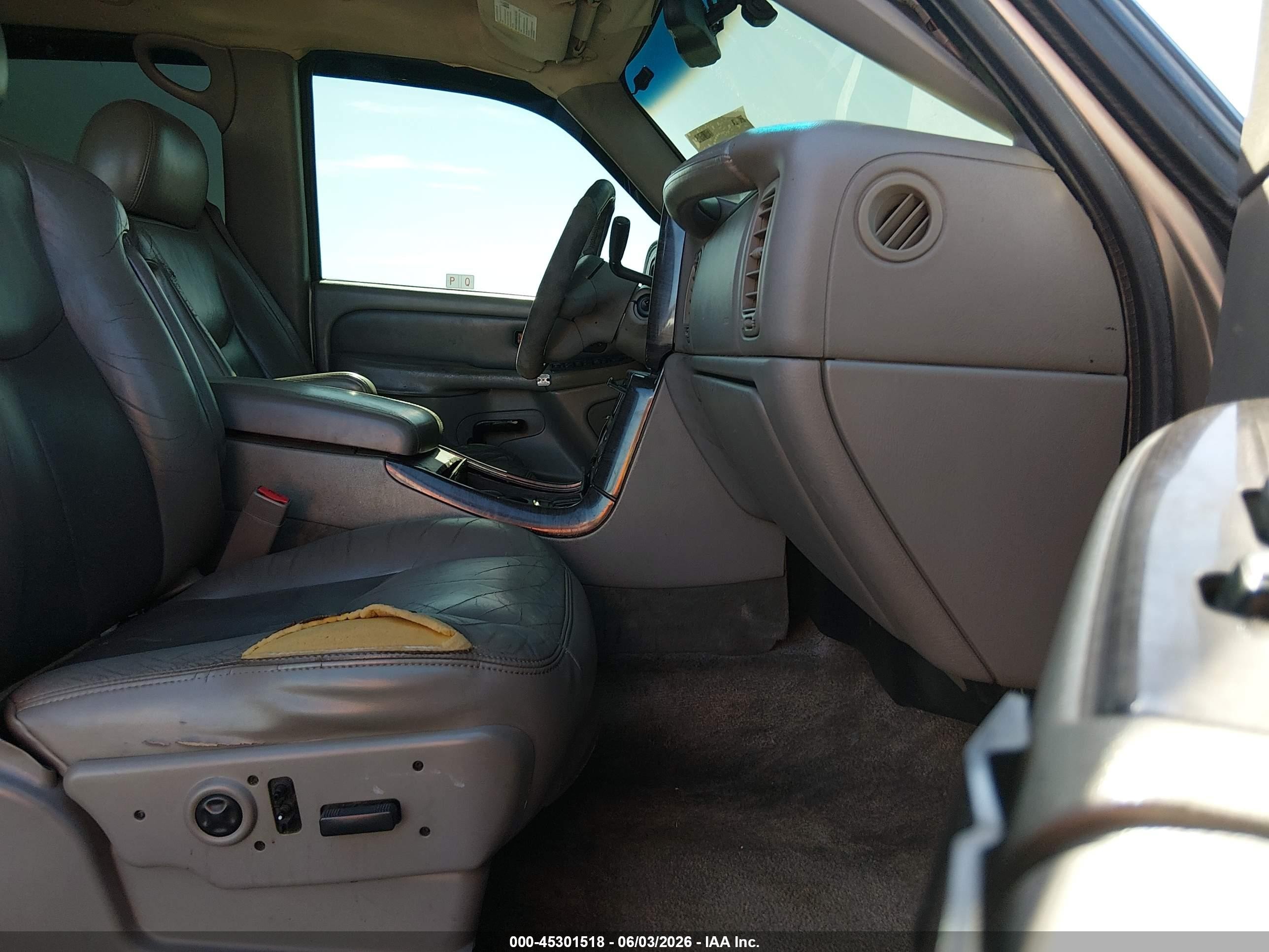 2003 Gmc Yukon Denali Champagne vin: 1GKEK63UX3J299209