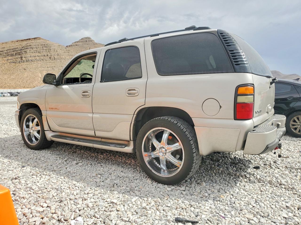 2004 Gmc Yukon Denali Tan vin: 1GKEK63UX4J245989