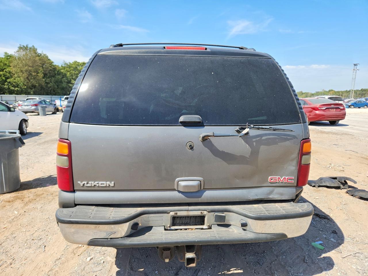 2006 Gmc Yukon Denali Silver vin: 1GKEK63UX6J126519
