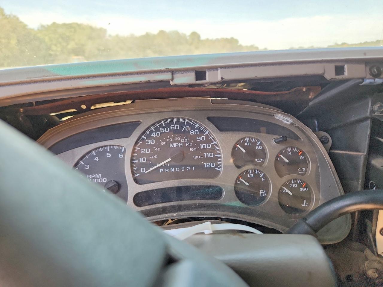 2006 Gmc Yukon Denali Silver vin: 1GKEK63UX6J126519