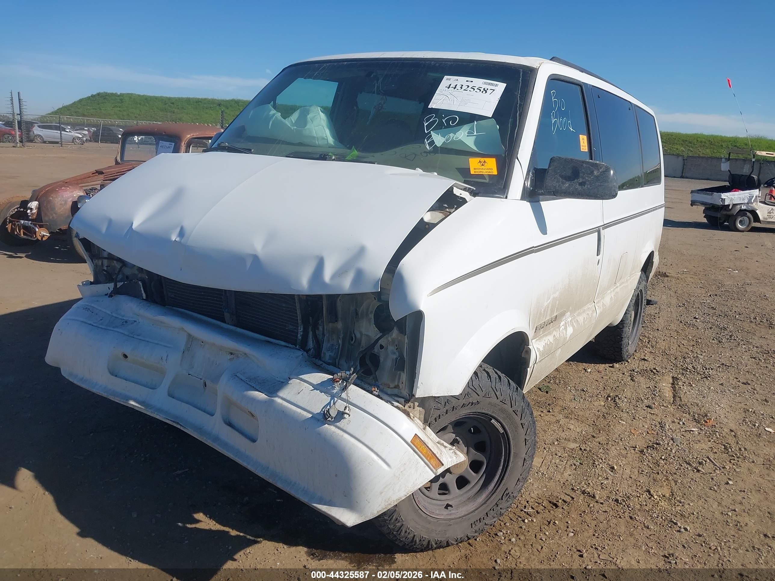 1998 Gmc Safari Sle White vin: 1GKEL19W1WB522194