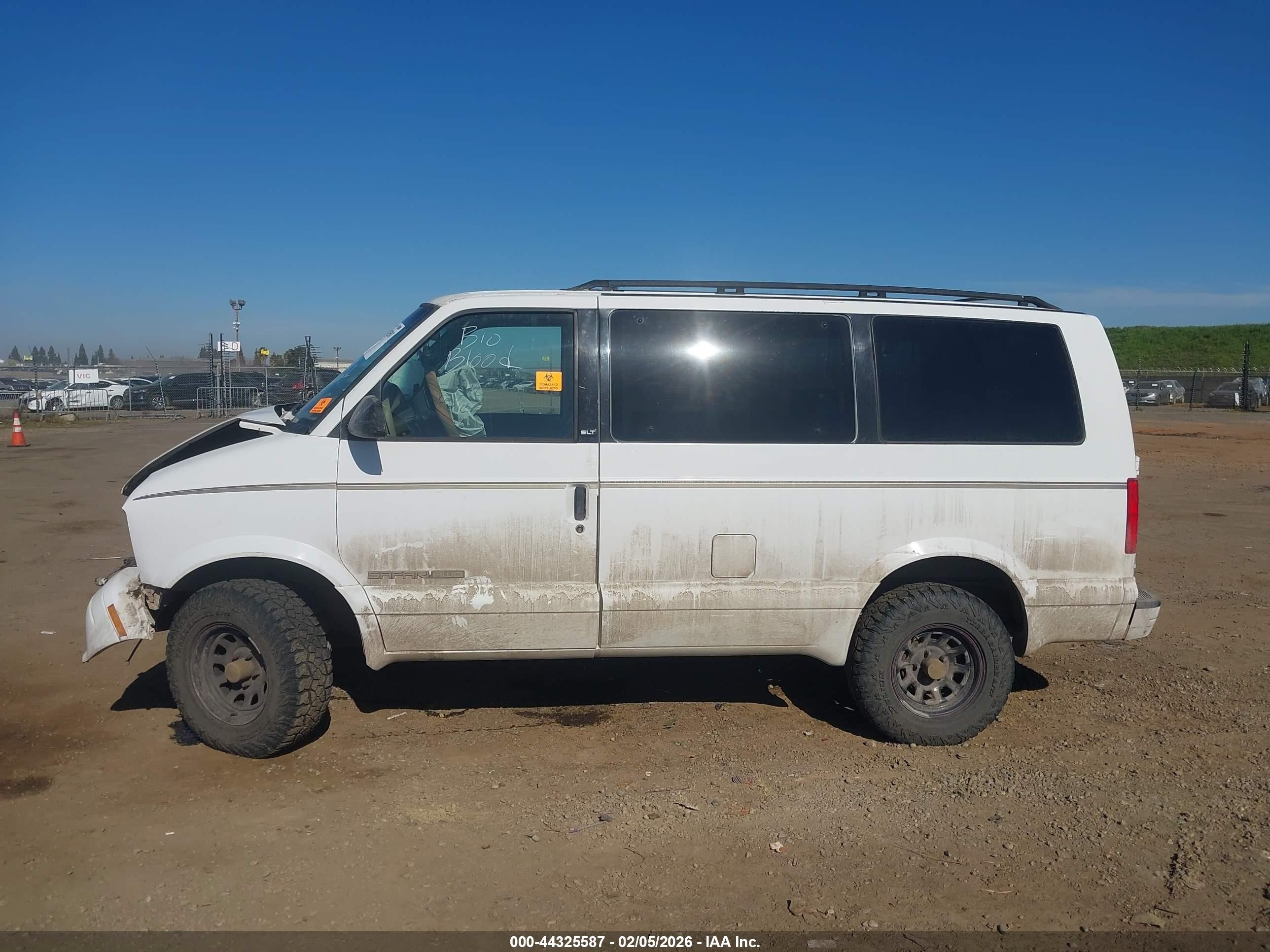 1998 Gmc Safari Sle White vin: 1GKEL19W1WB522194