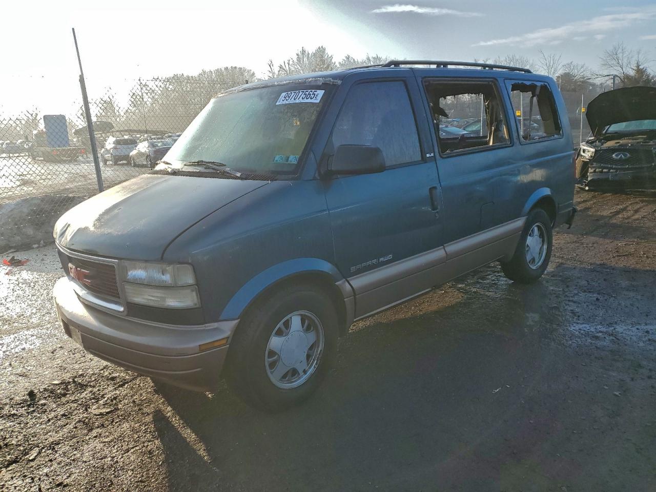 1998 Gmc Safari Xt Teal vin: 1GKEL19W4WB520245