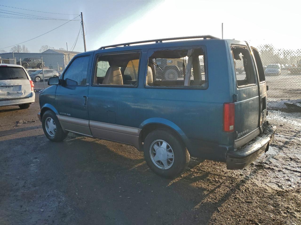 1998 Gmc Safari Xt Teal vin: 1GKEL19W4WB520245