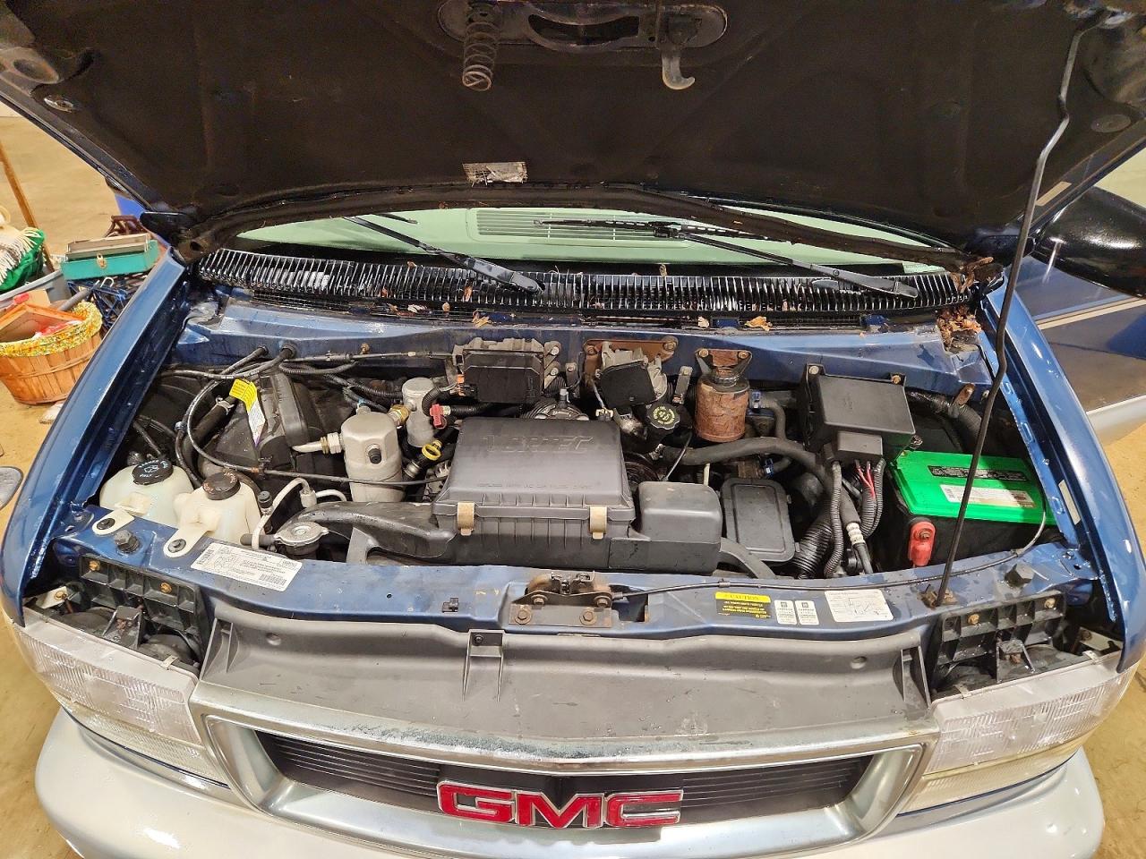 1998 Gmc Safari Xt Blue vin: 1GKEL19W9WB538482