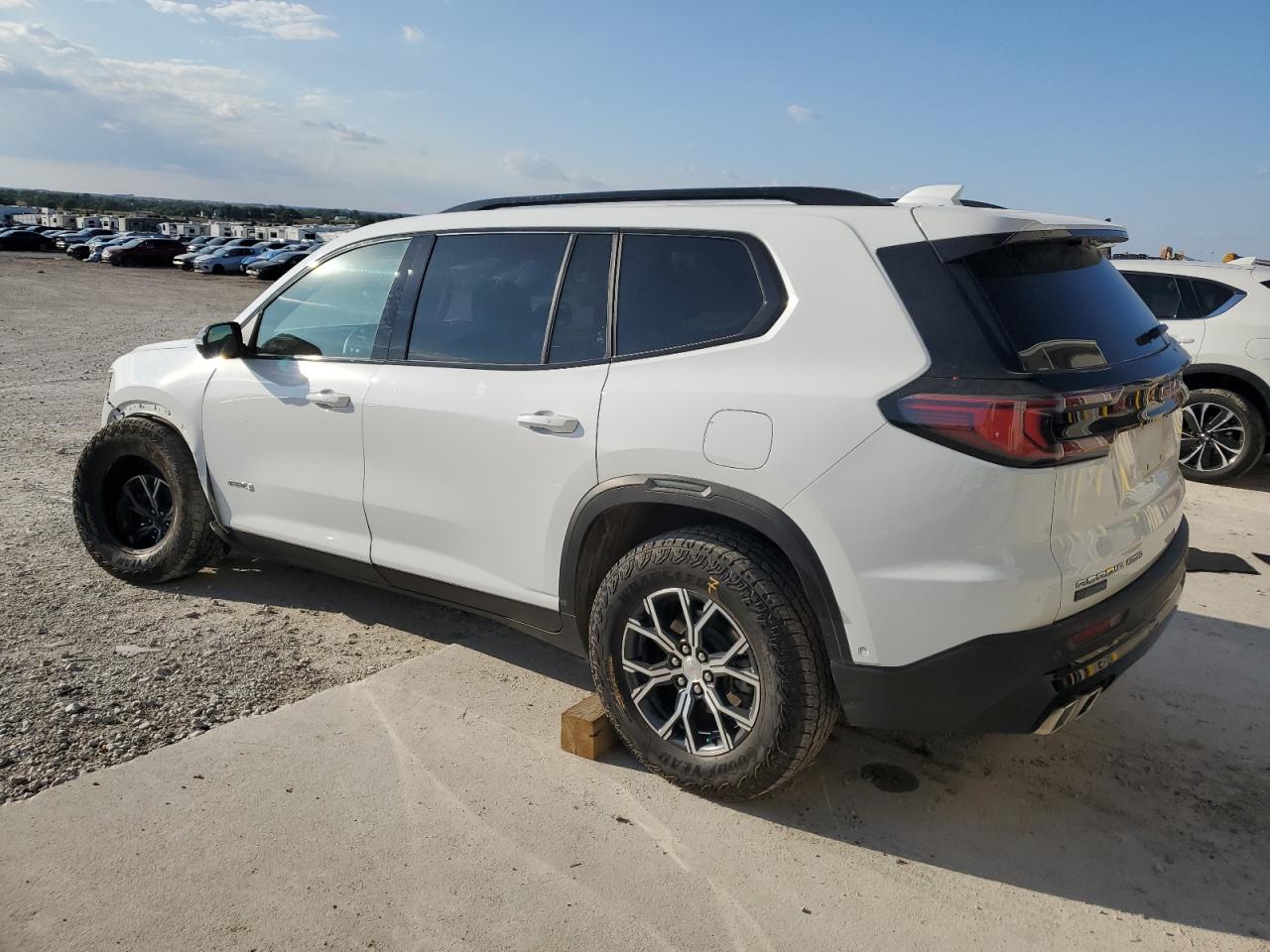 2024 Gmc Acadia At4 White vin: 1GKENPKS7RJ248353