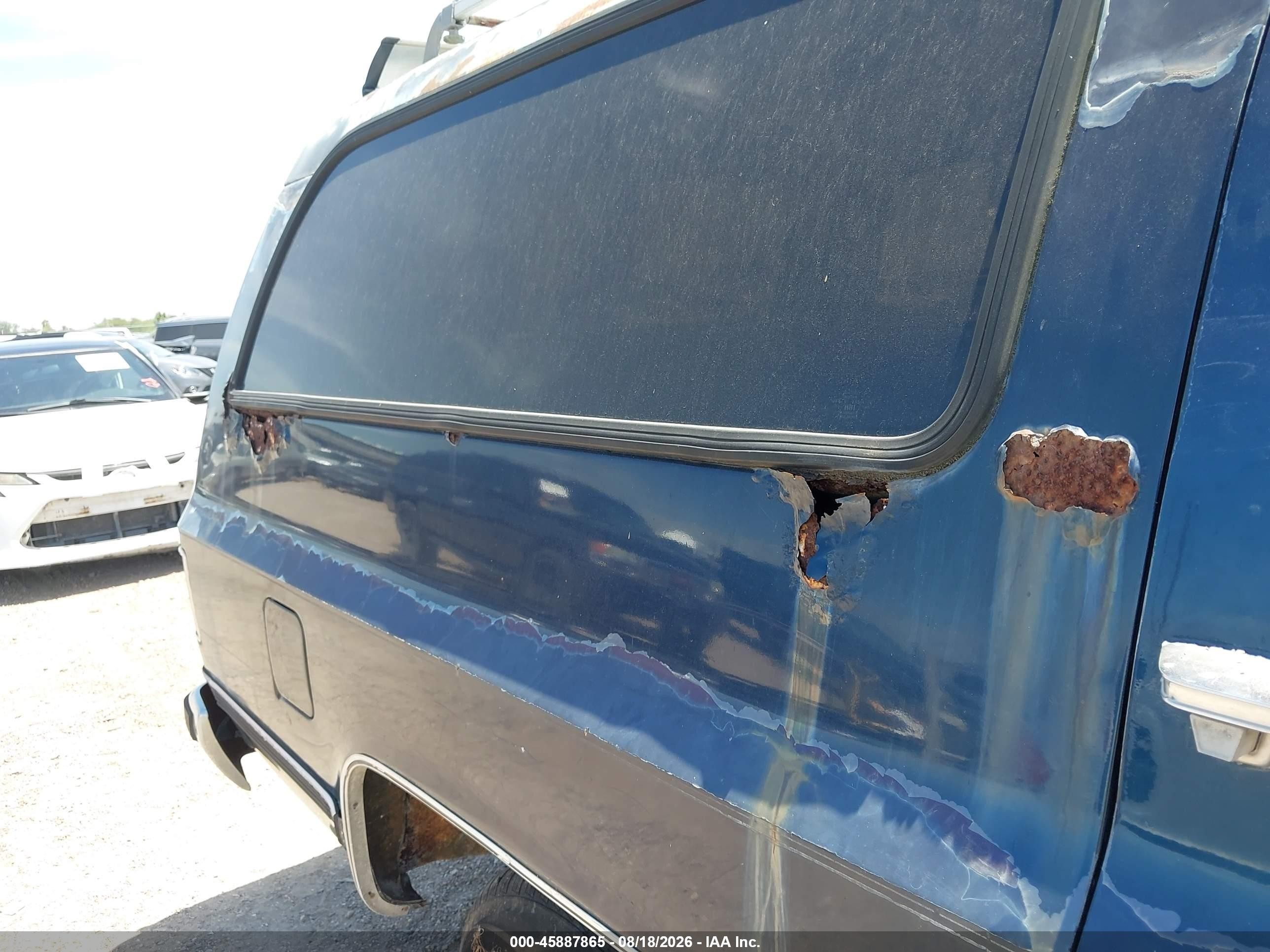 1989 Gmc Suburban R15 Conventional Blue vin: 1GKER16K3KF516917