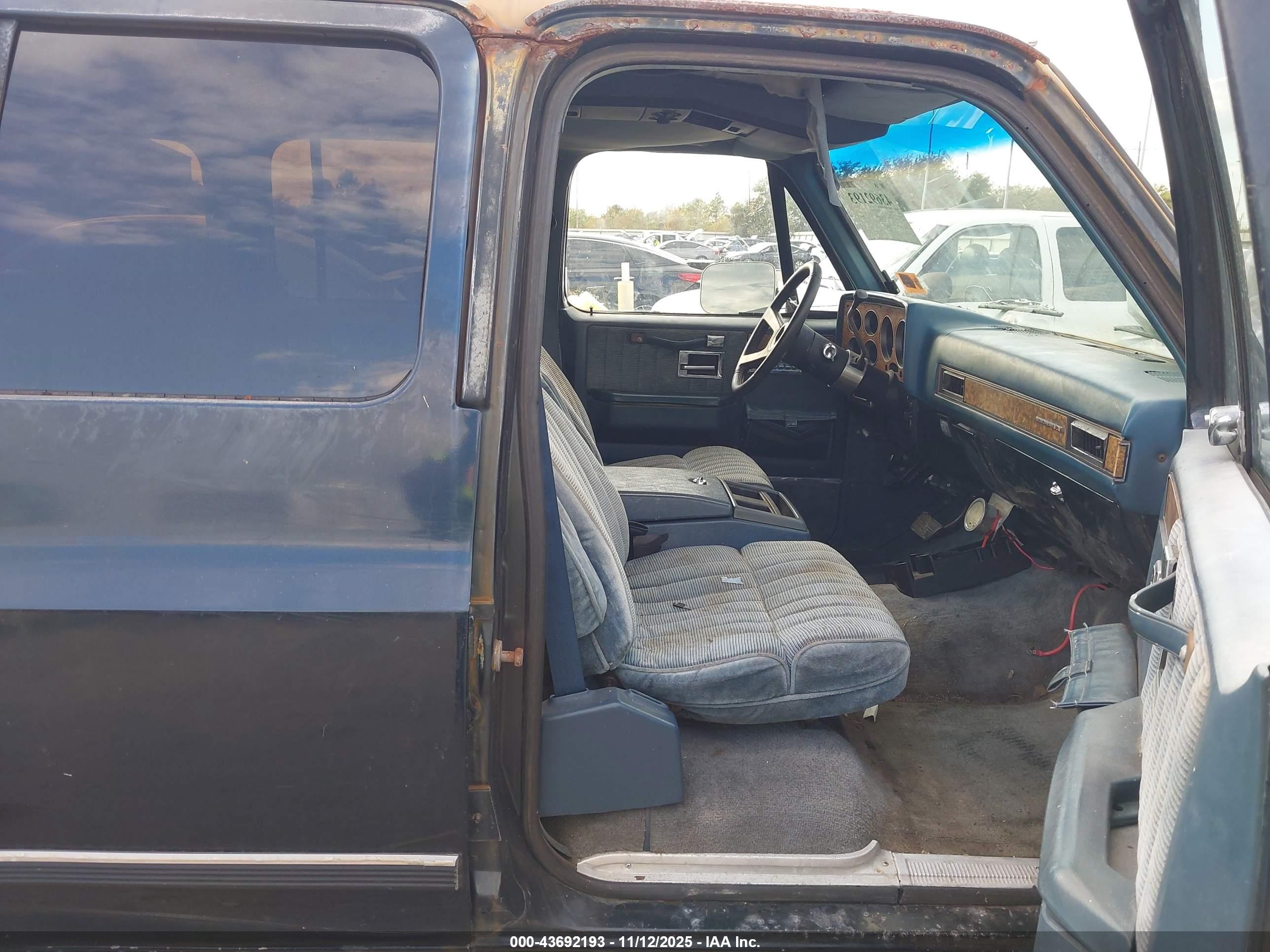 1991 Gmc Suburban R15 Conventional Blue vin: 1GKER16K5MF529963