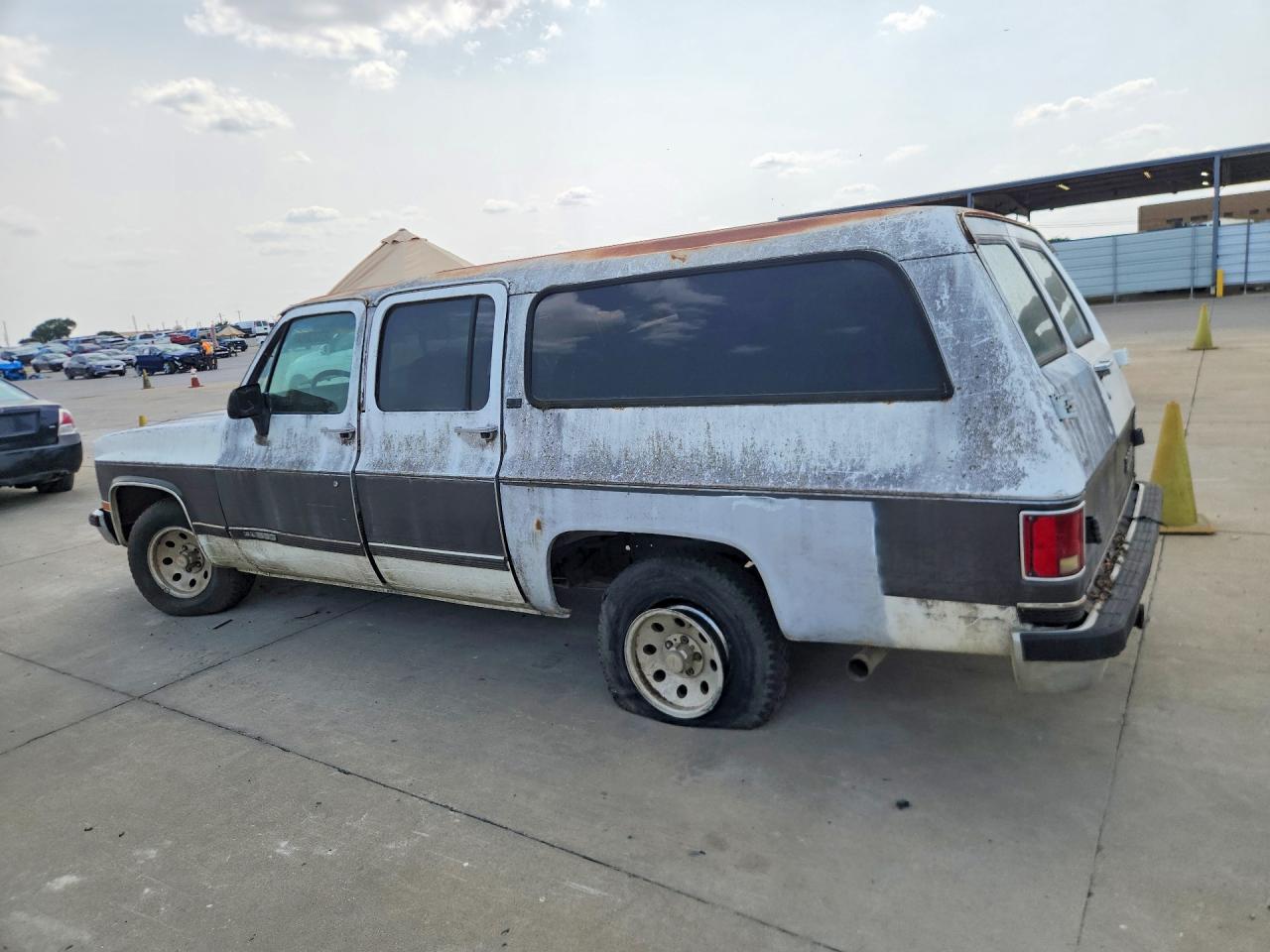1991 Gmc Suburban R15 Conventional Gray vin: 1GKER16K9MF510266