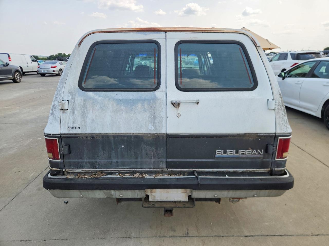 1991 Gmc Suburban R15 Conventional Gray vin: 1GKER16K9MF510266