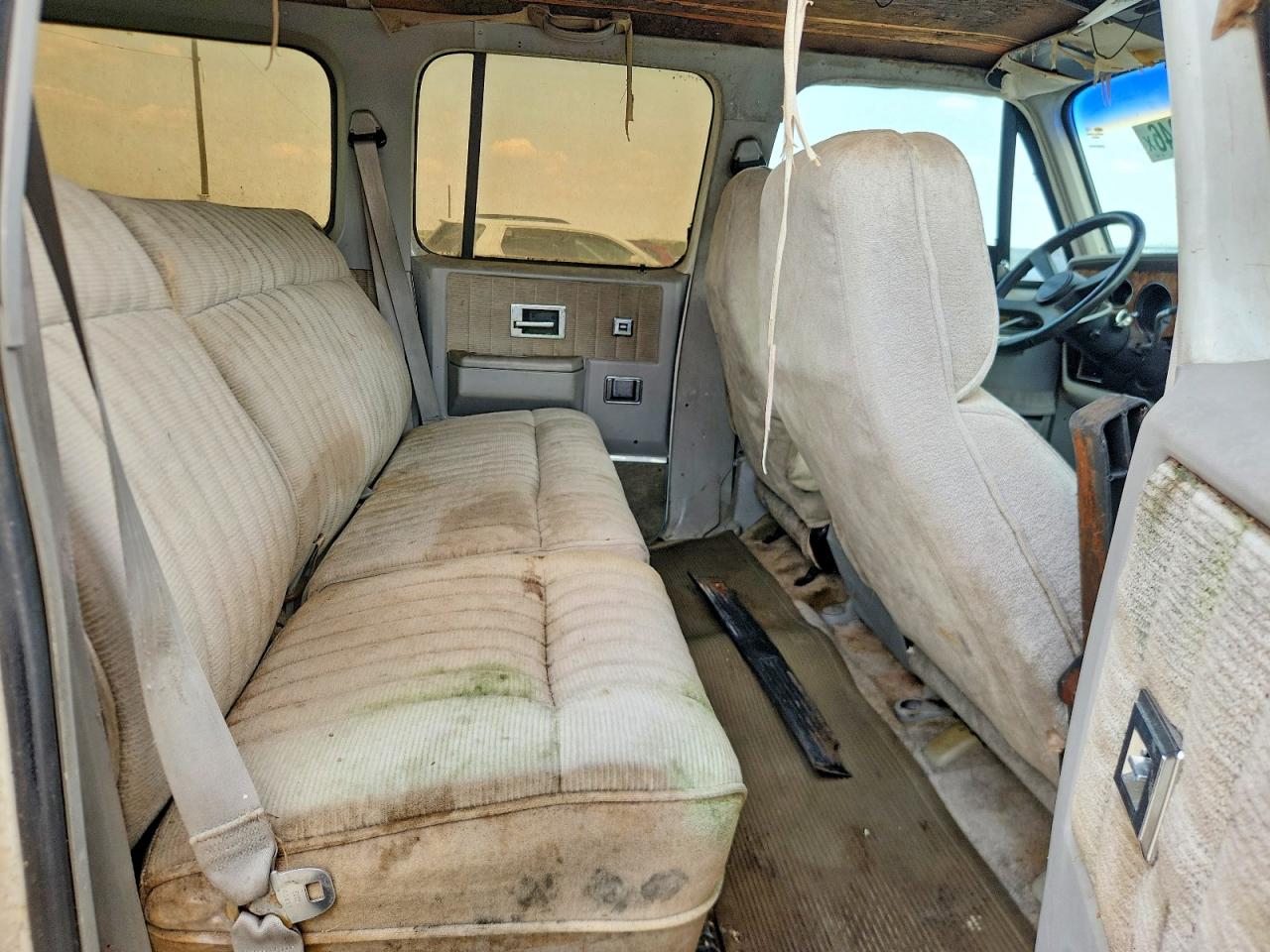 1991 Gmc Suburban R15 Conventional Gray vin: 1GKER16K9MF510266