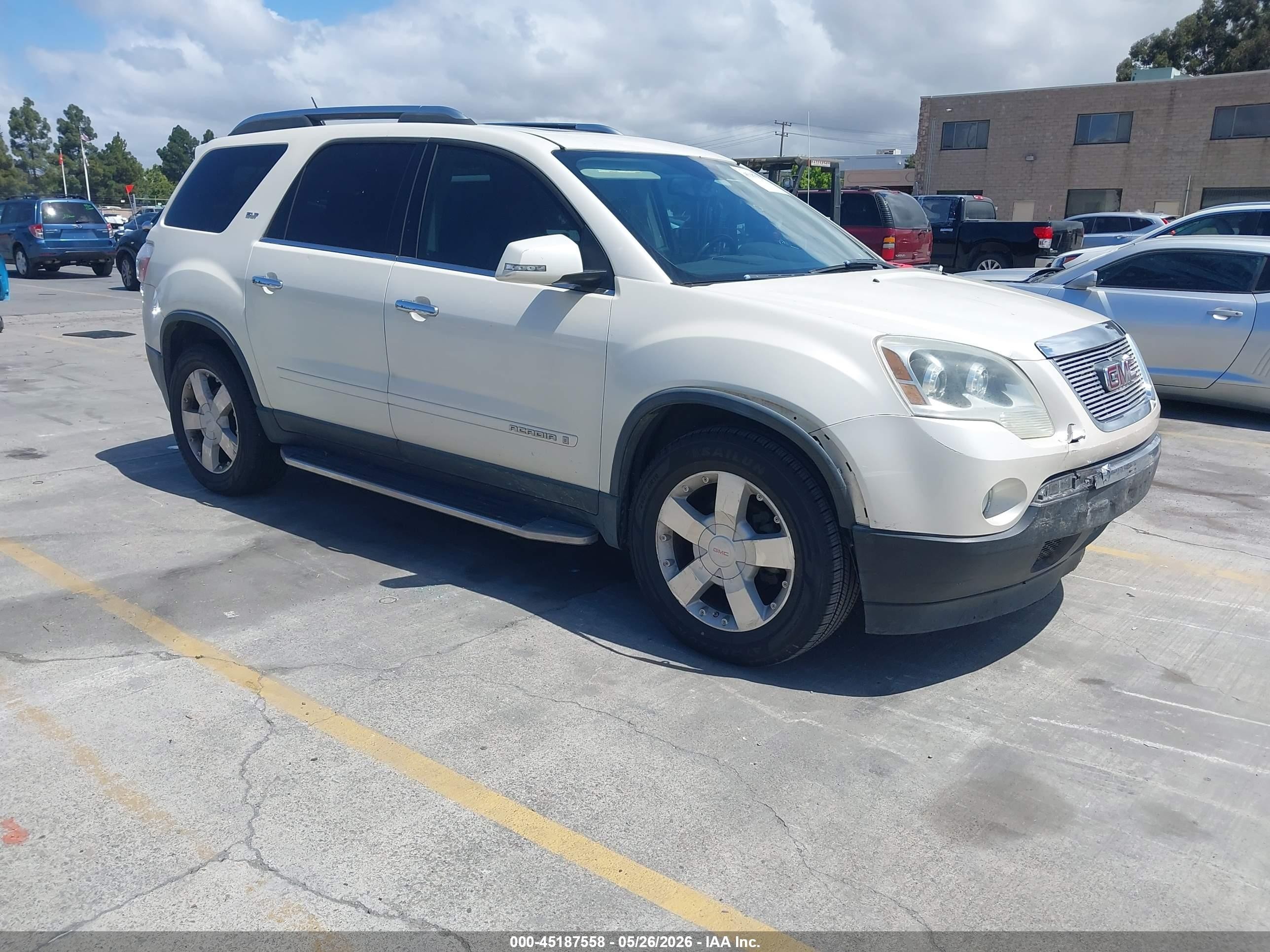1GKER33708J135916