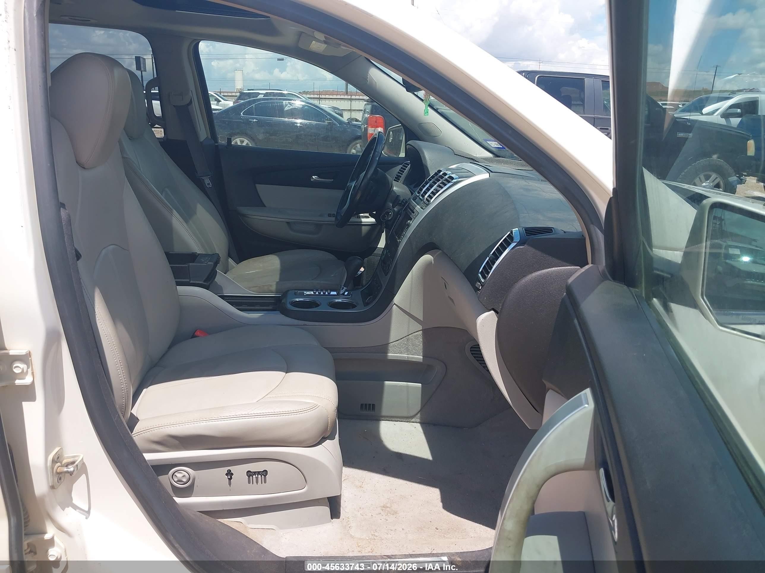 2008 Gmc Acadia Slt-2 White vin: 1GKER337X8J269493