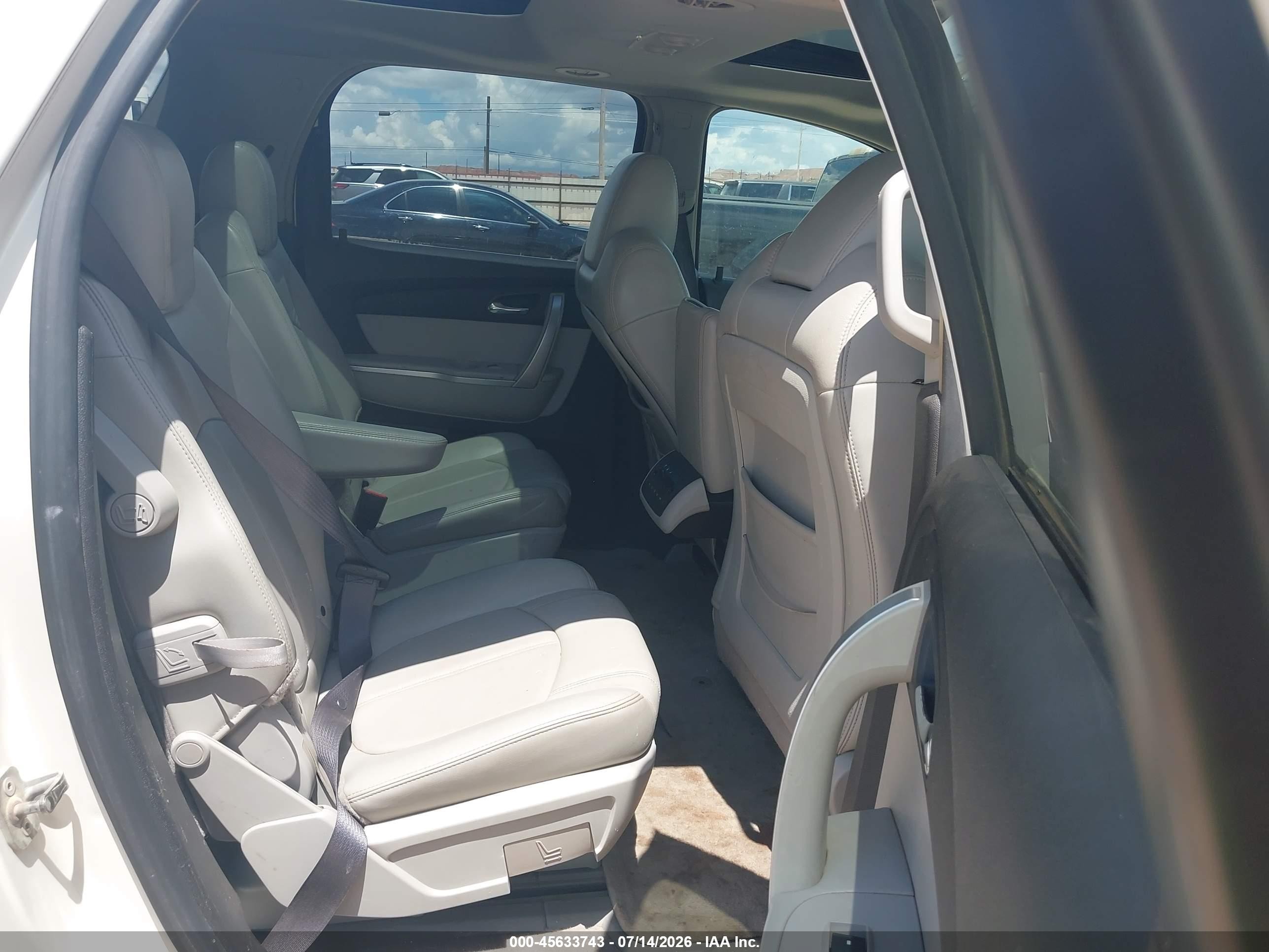 2008 Gmc Acadia Slt-2 White vin: 1GKER337X8J269493