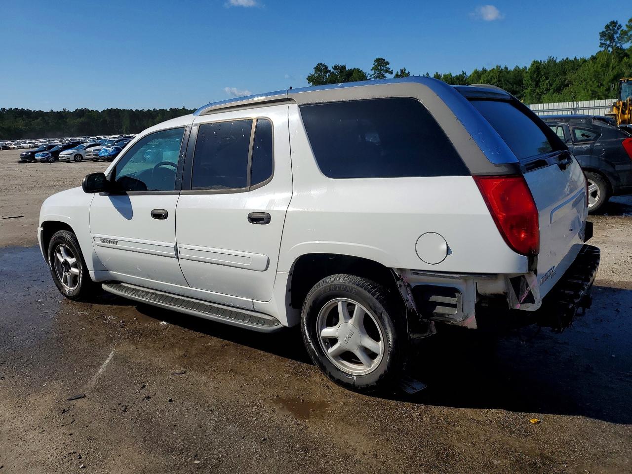 2004 Gmc Envoy Xuv White vin: 1GKES12S246178620