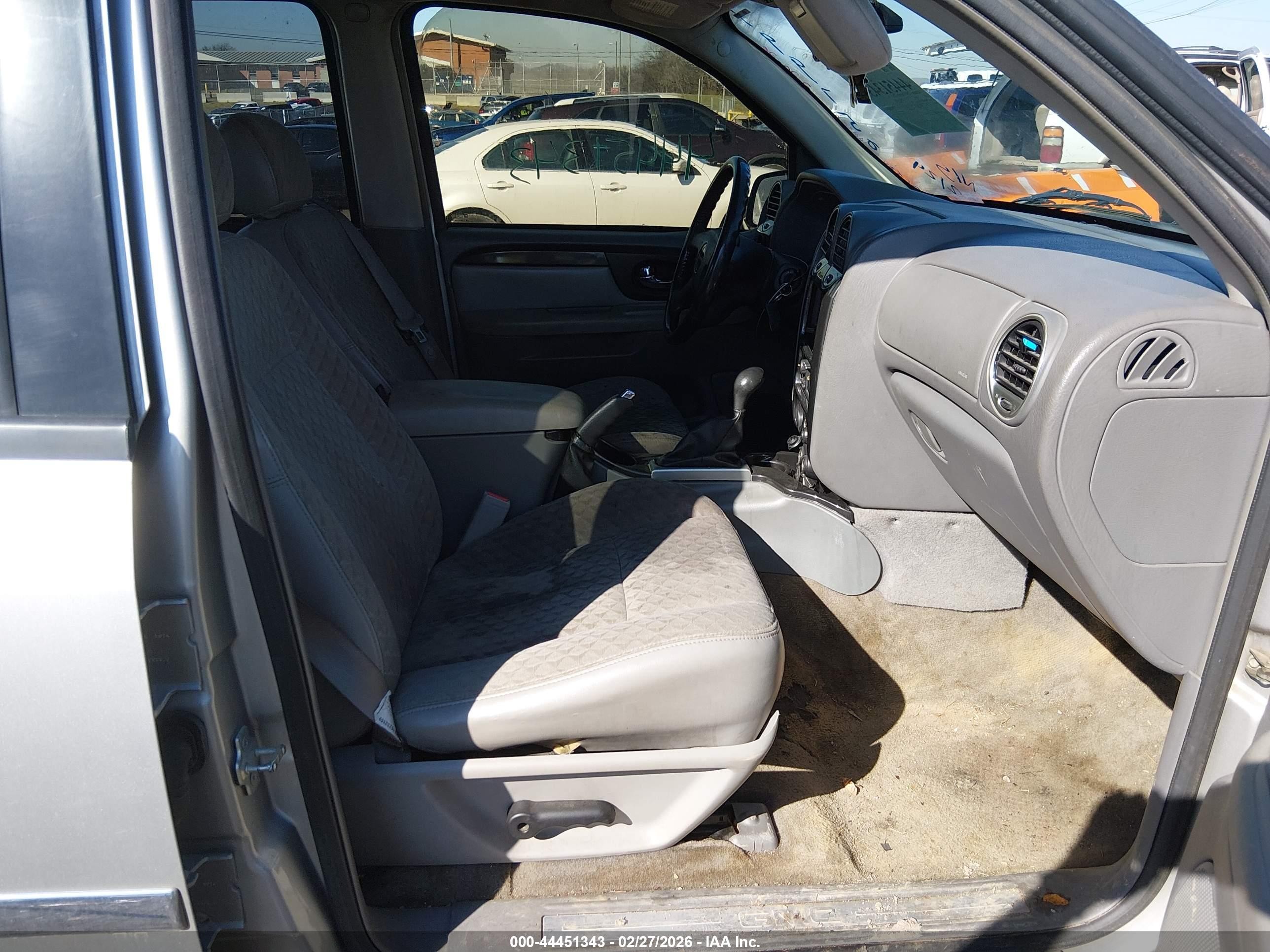 2005 Gmc Envoy Xuv Sle Серебряный vin: 1GKES12S856199750