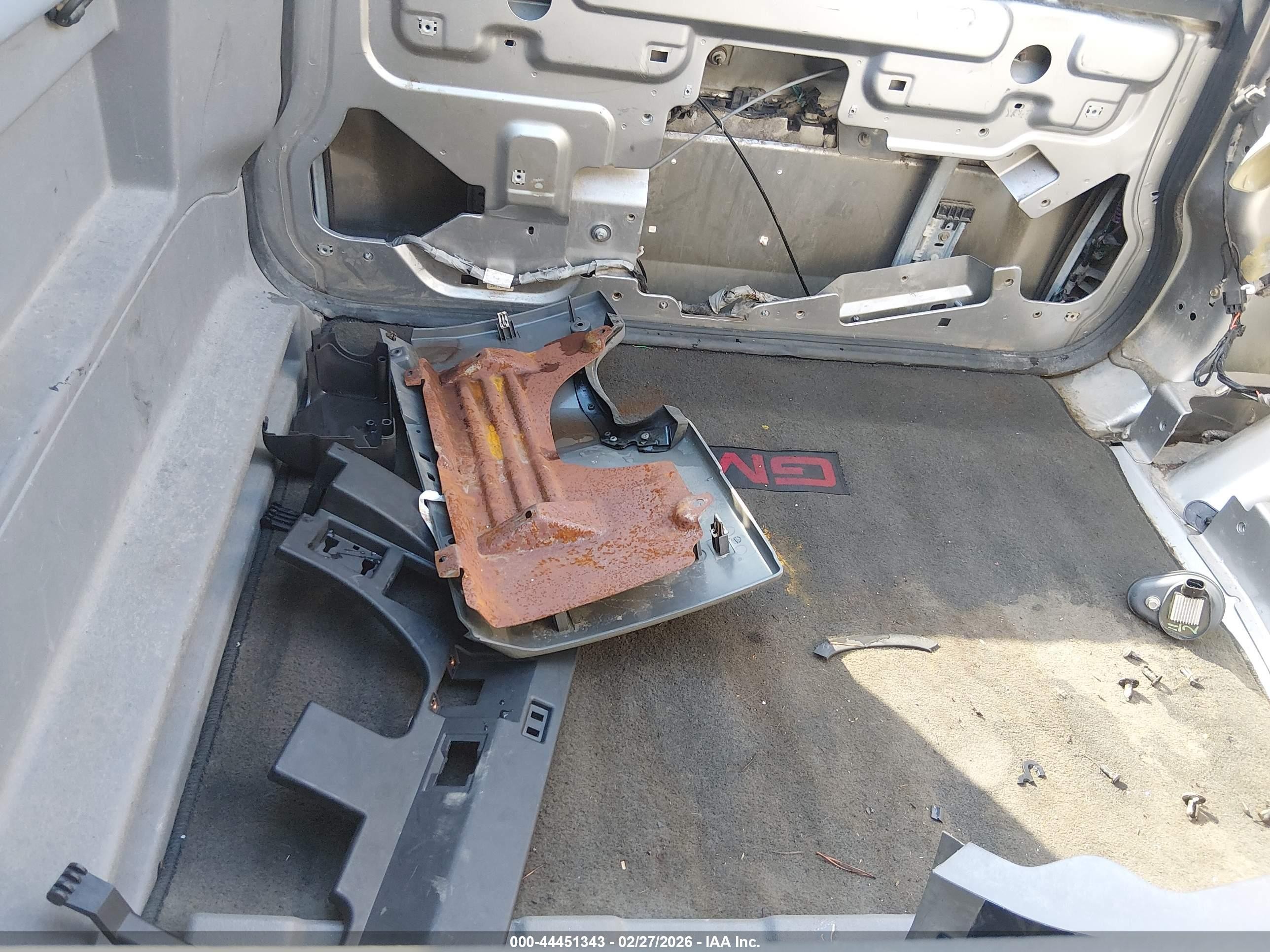 2005 Gmc Envoy Xuv Sle Серебряный vin: 1GKES12S856199750