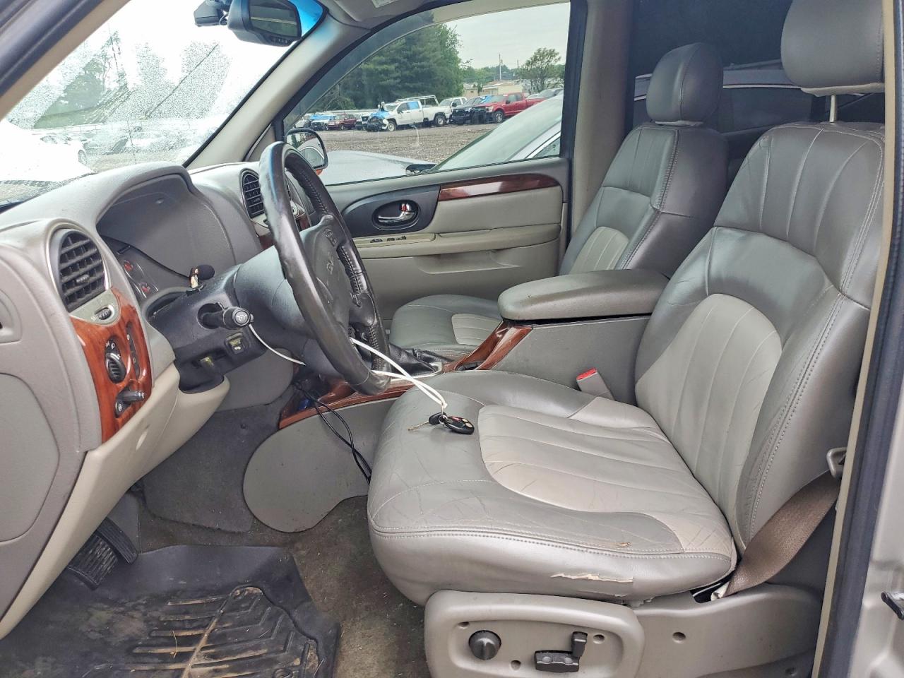 2004 Gmc Envoy Xl Beige vin: 1GKES16P746118273