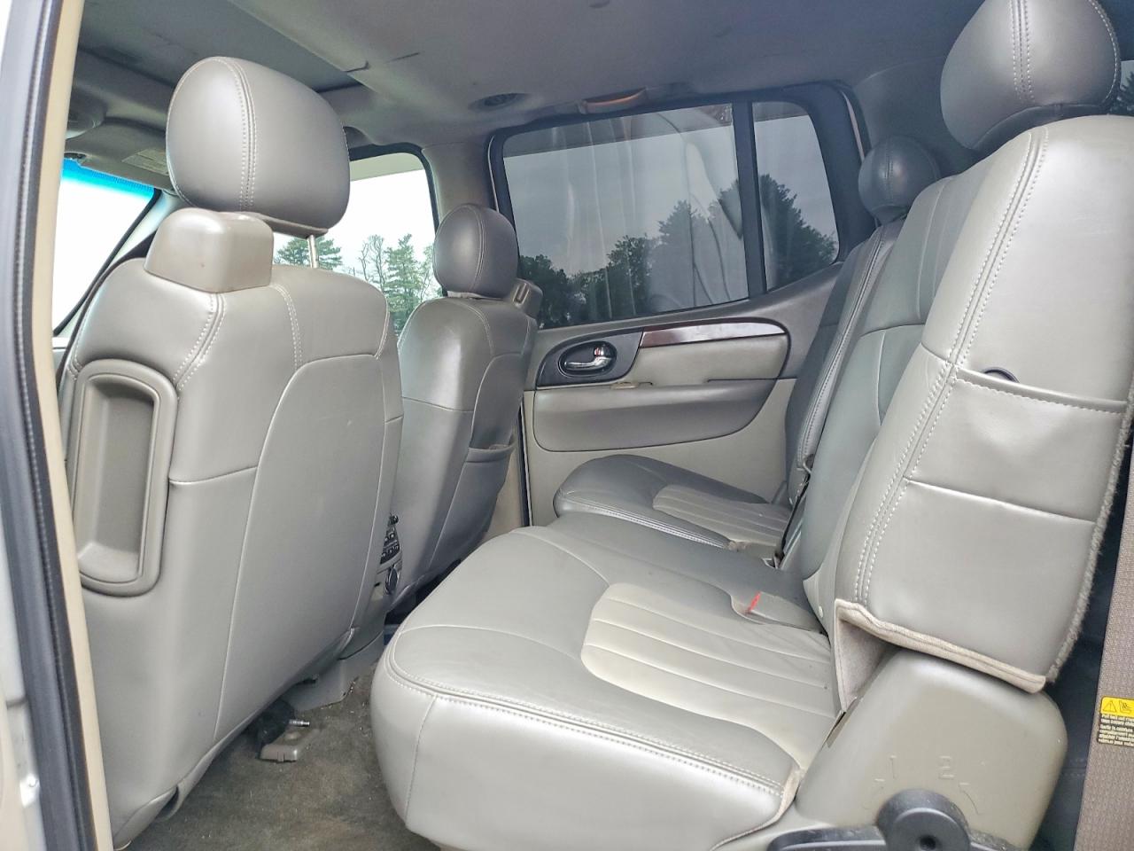 2004 Gmc Envoy Xl Beige vin: 1GKES16P746118273