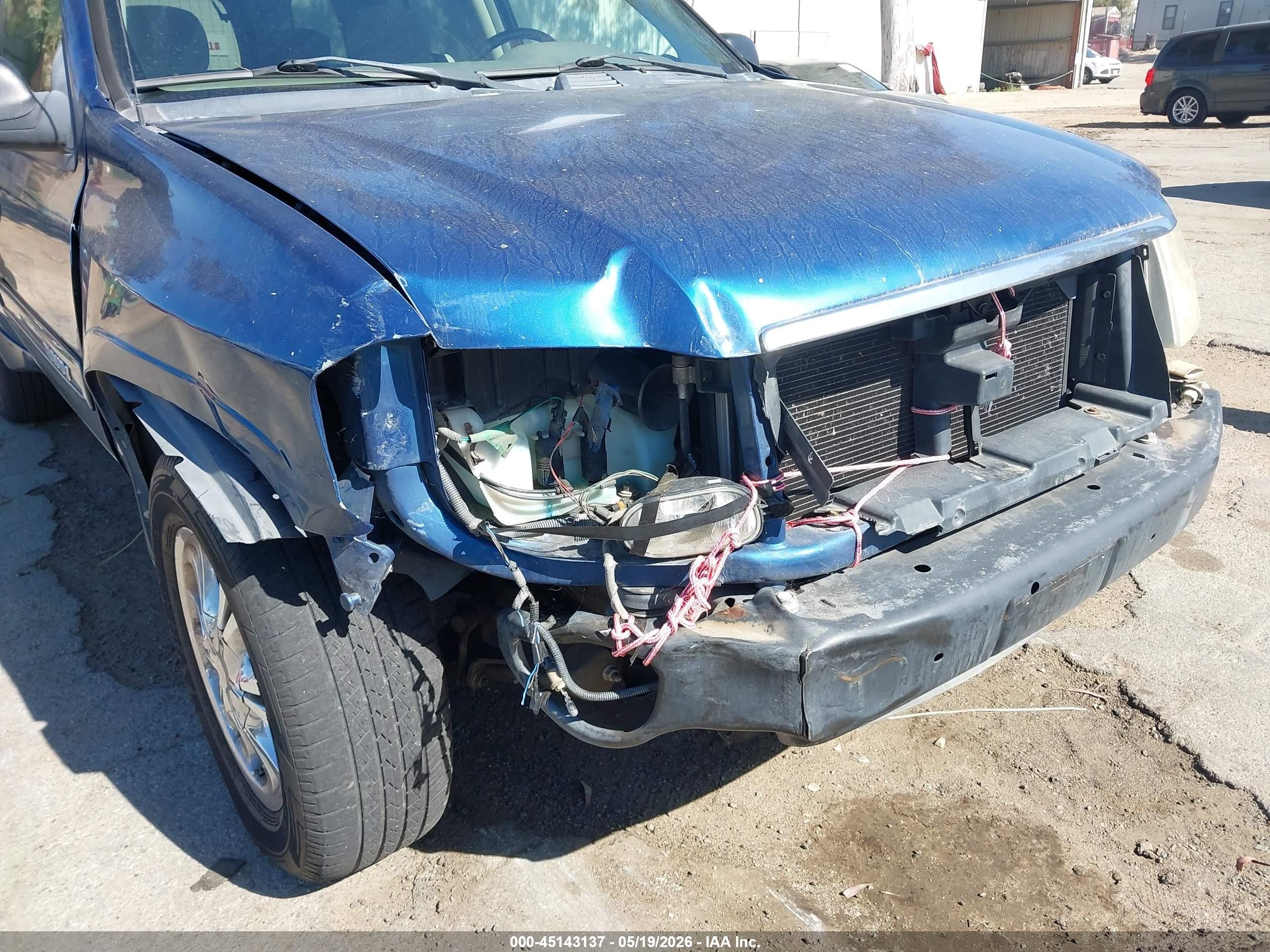 2005 Gmc Envoy Xl Sle Blue vin: 1GKES16S056124857