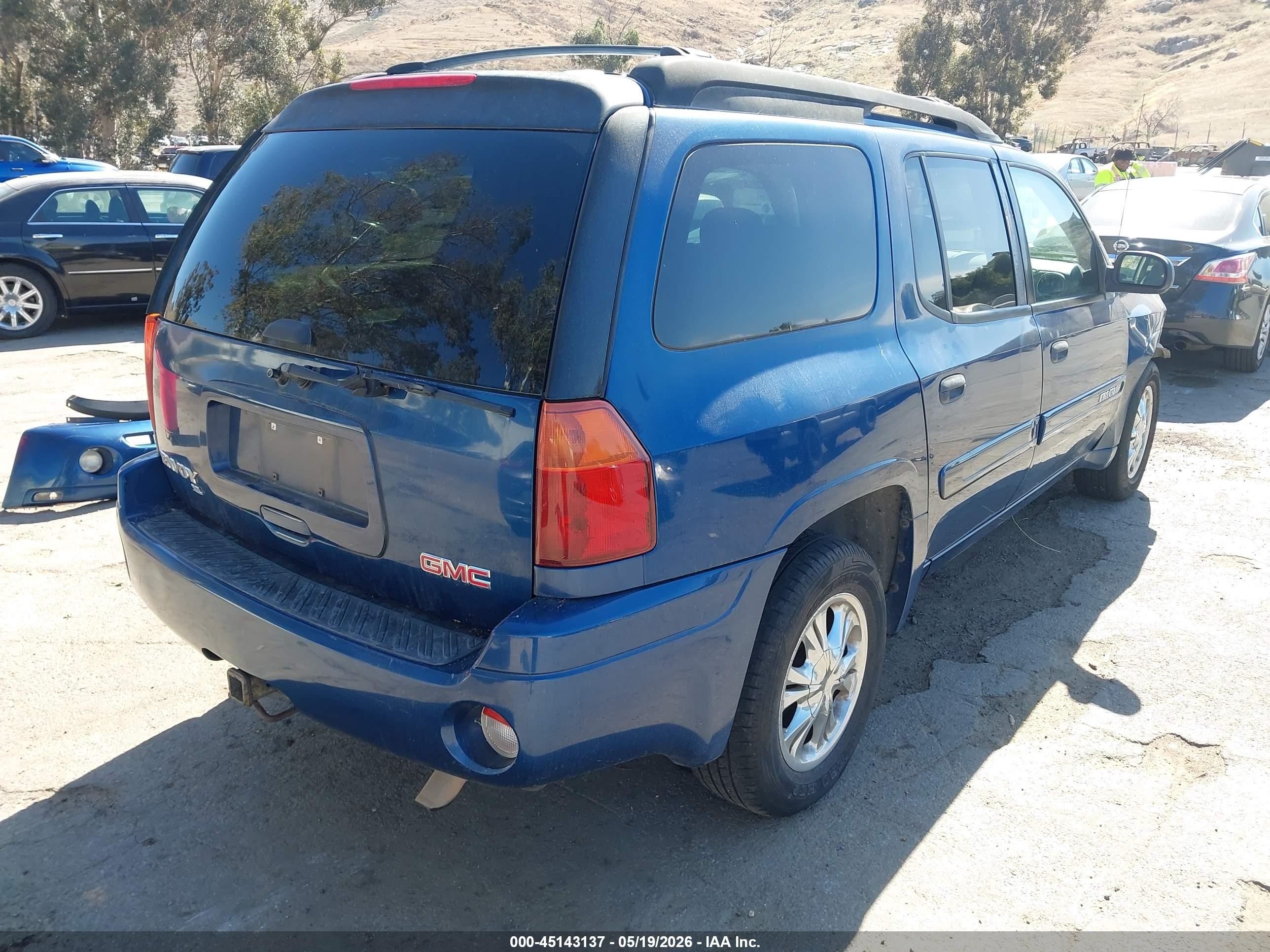 2005 Gmc Envoy Xl Sle Blue vin: 1GKES16S056124857