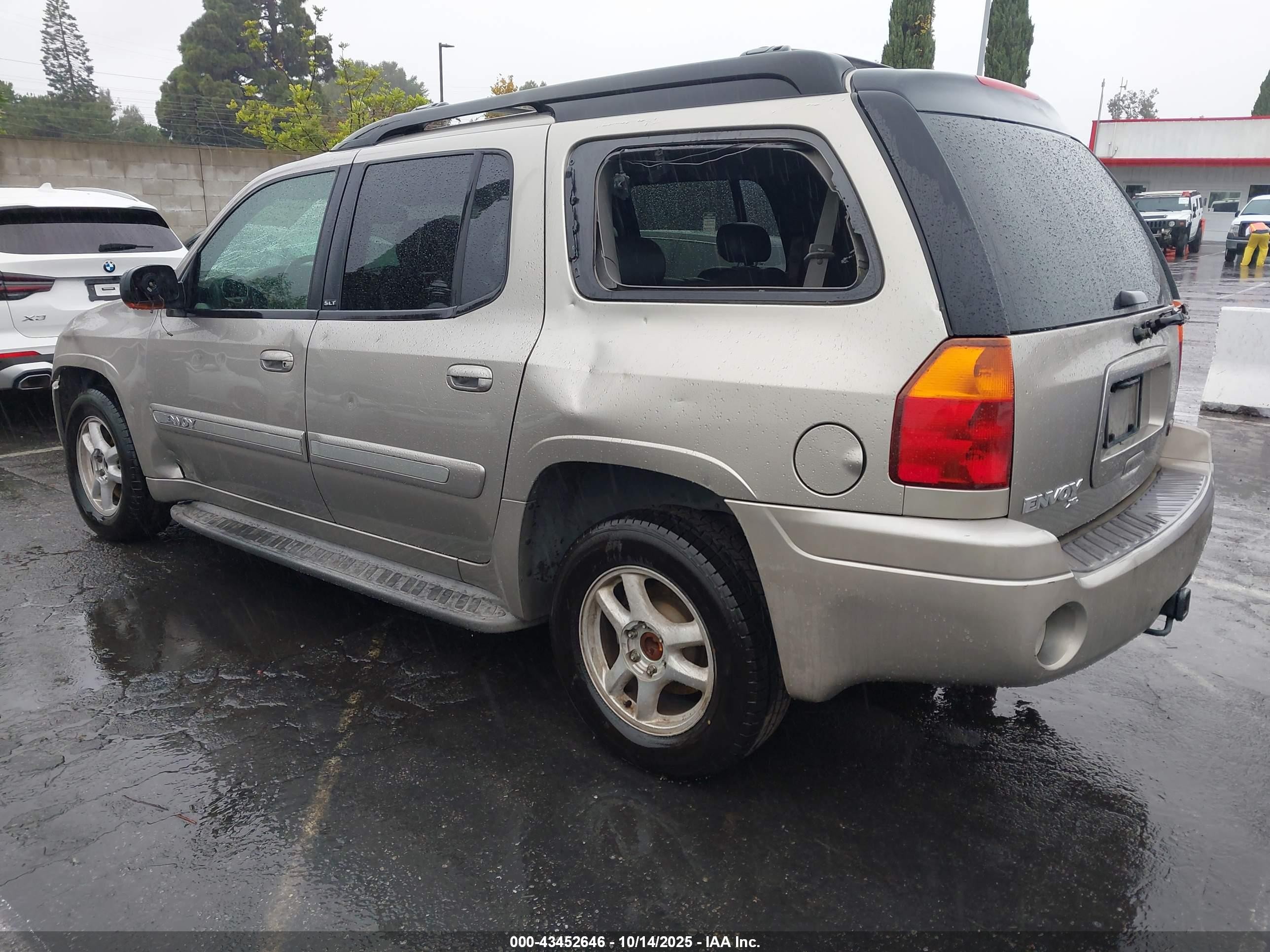 2002 Gmc Envoy Xl Slt Beige vin: 1GKES16S326138537