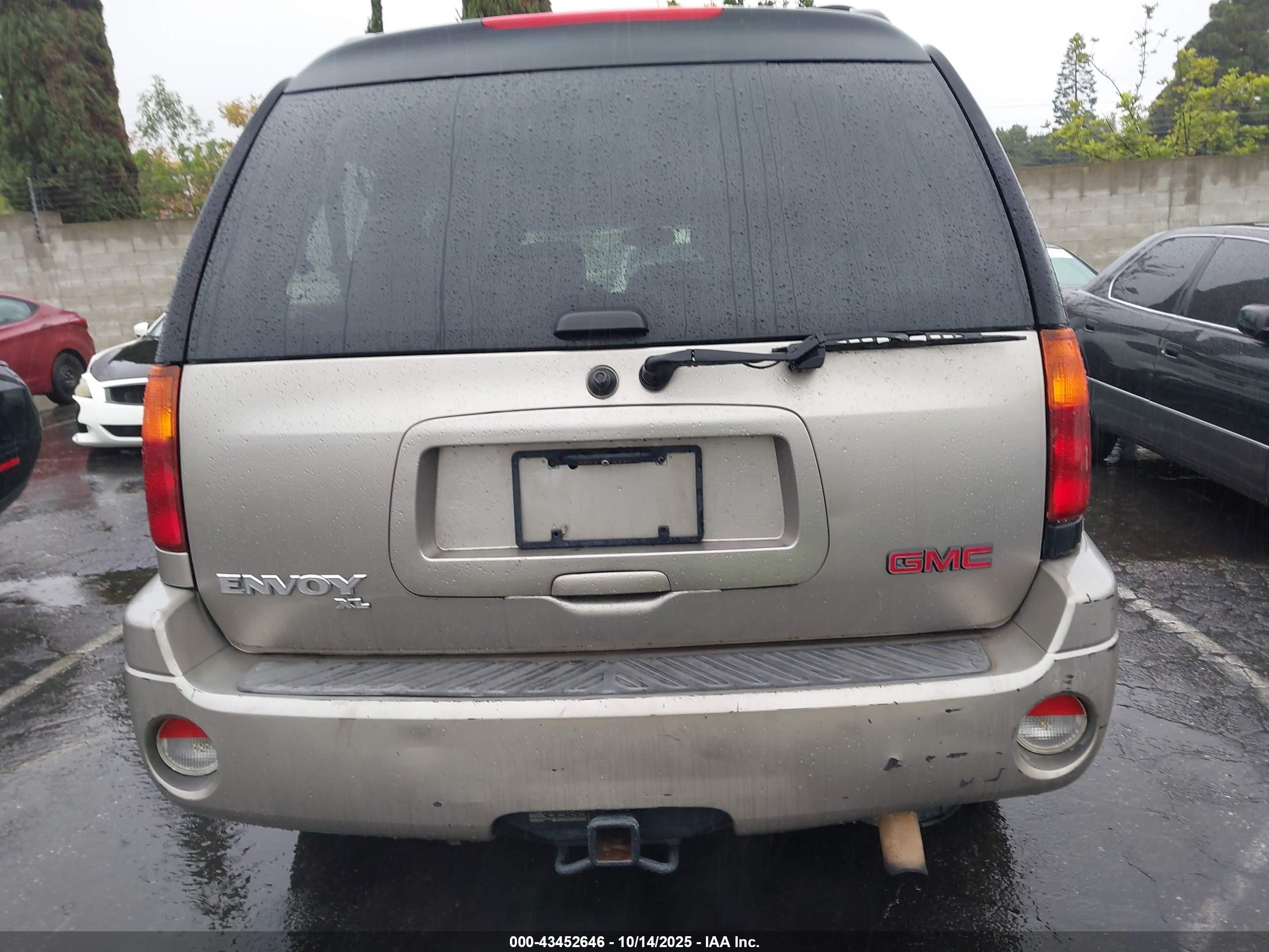 2002 Gmc Envoy Xl Slt Beige vin: 1GKES16S326138537
