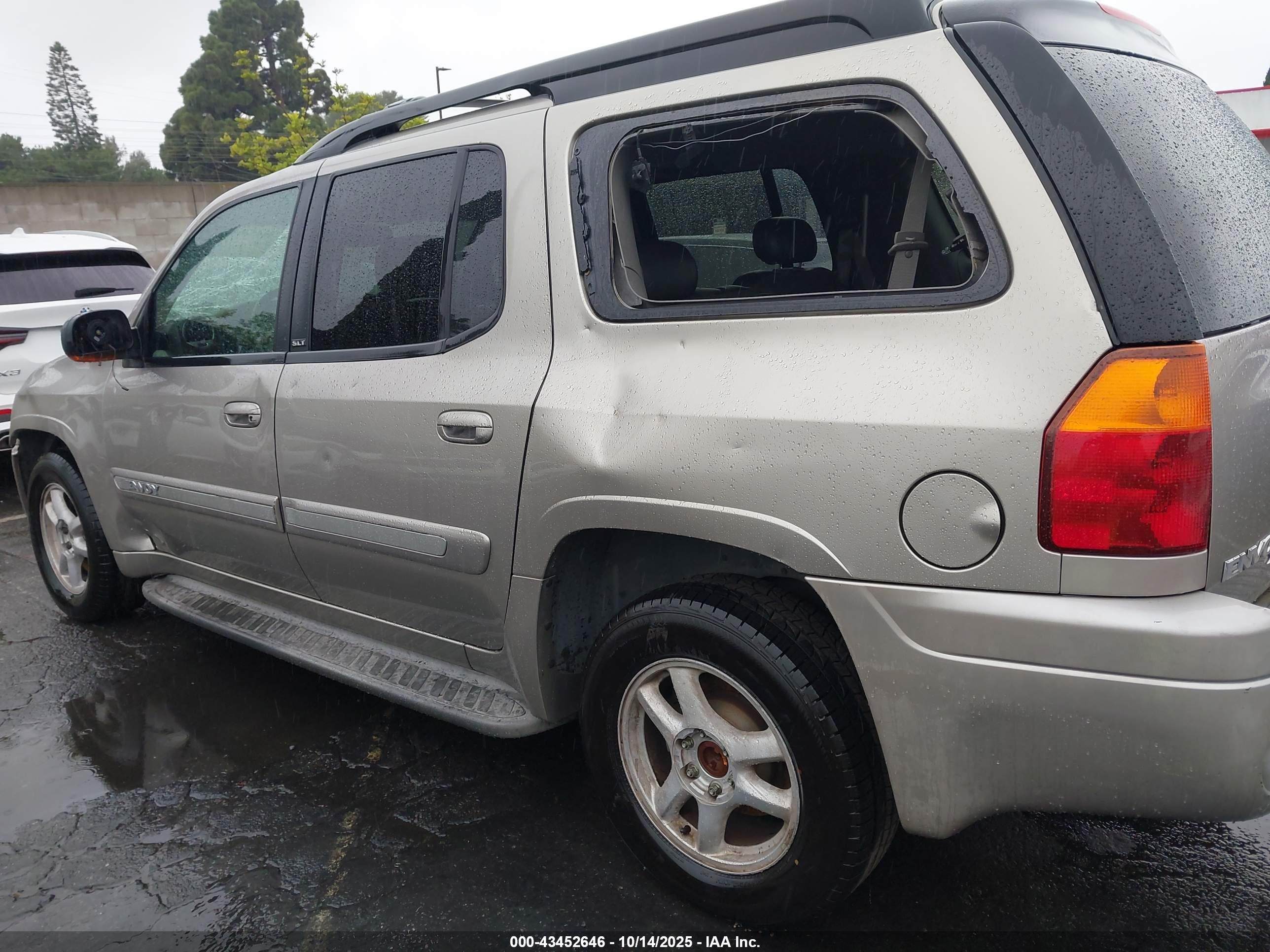2002 Gmc Envoy Xl Slt Beige vin: 1GKES16S326138537