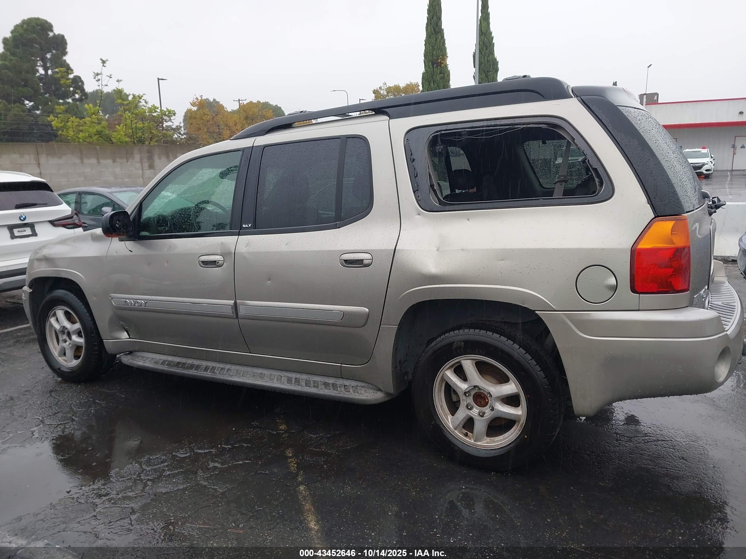 2002 Gmc Envoy Xl Slt Beige vin: 1GKES16S326138537