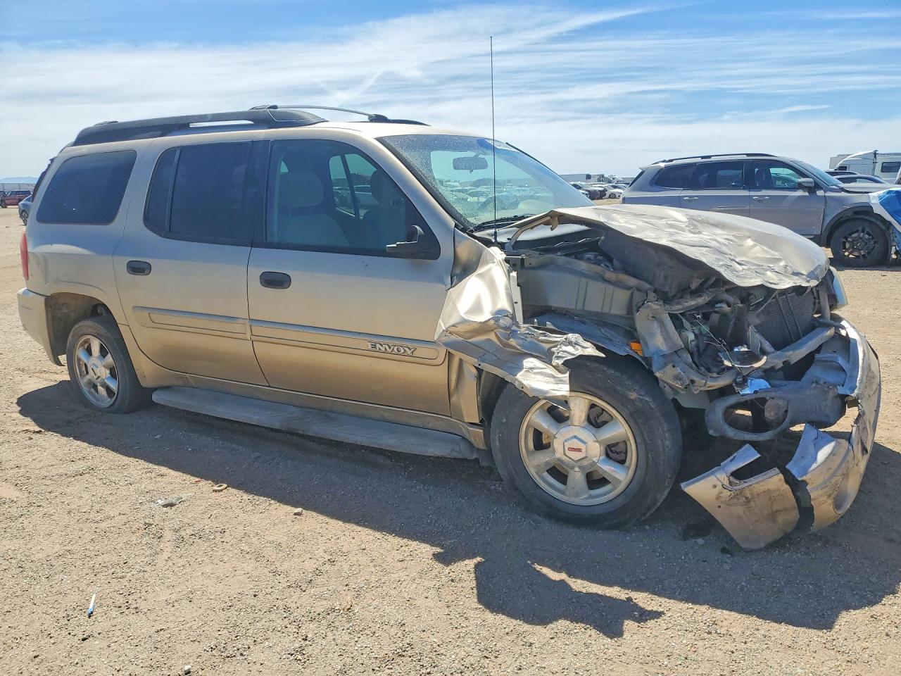 2004 Gmc Envoy Xl Gold vin: 1GKES16S546180582