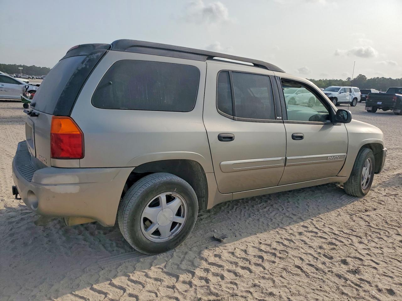 2003 Gmc Envoy Xl Beige vin: 1GKES16S636194330