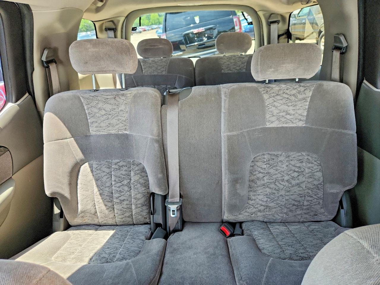 2003 Gmc Envoy Xl White vin: 1GKES16S736126232