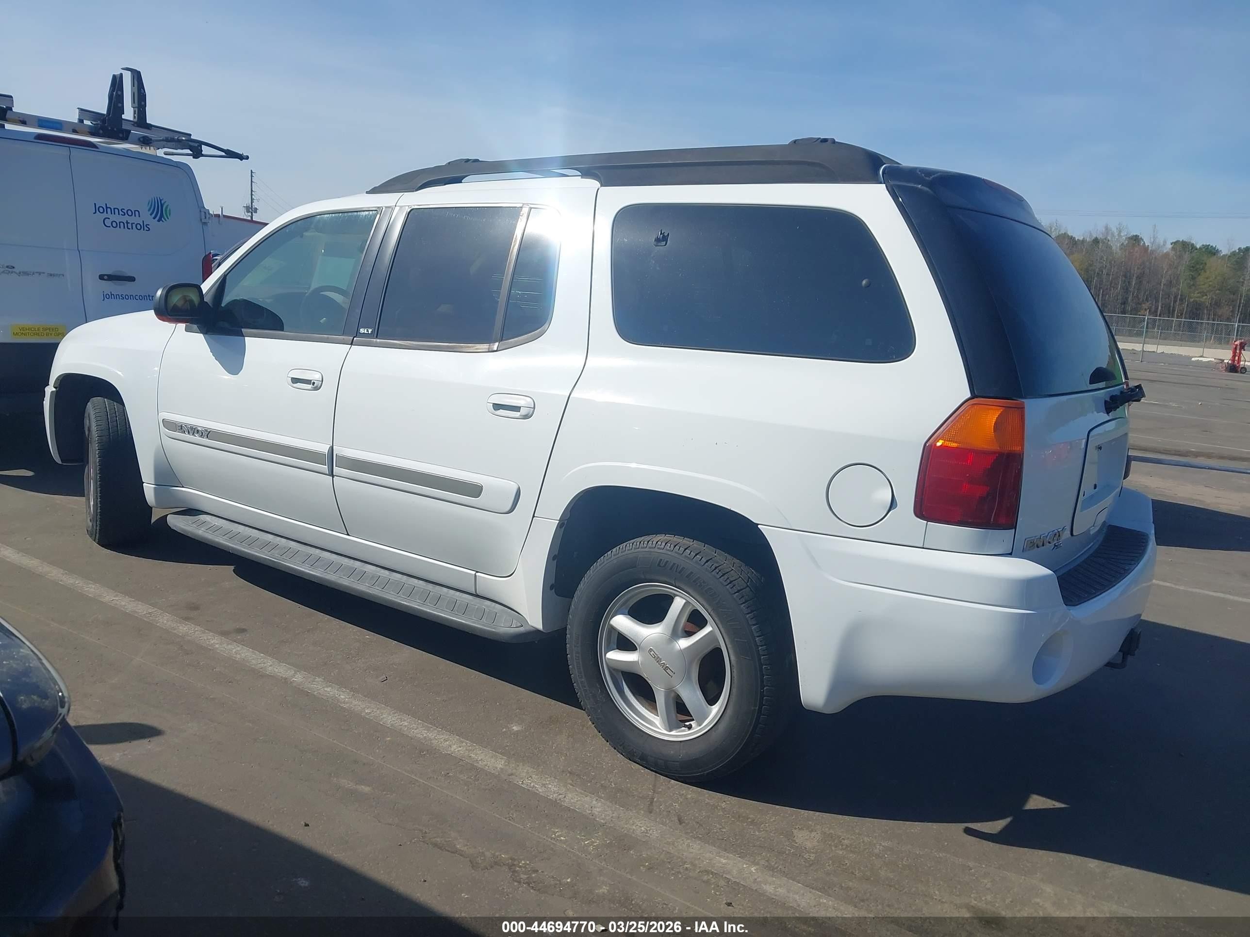 2002 Gmc Envoy Xl Slt White vin: 1GKES16S826105436