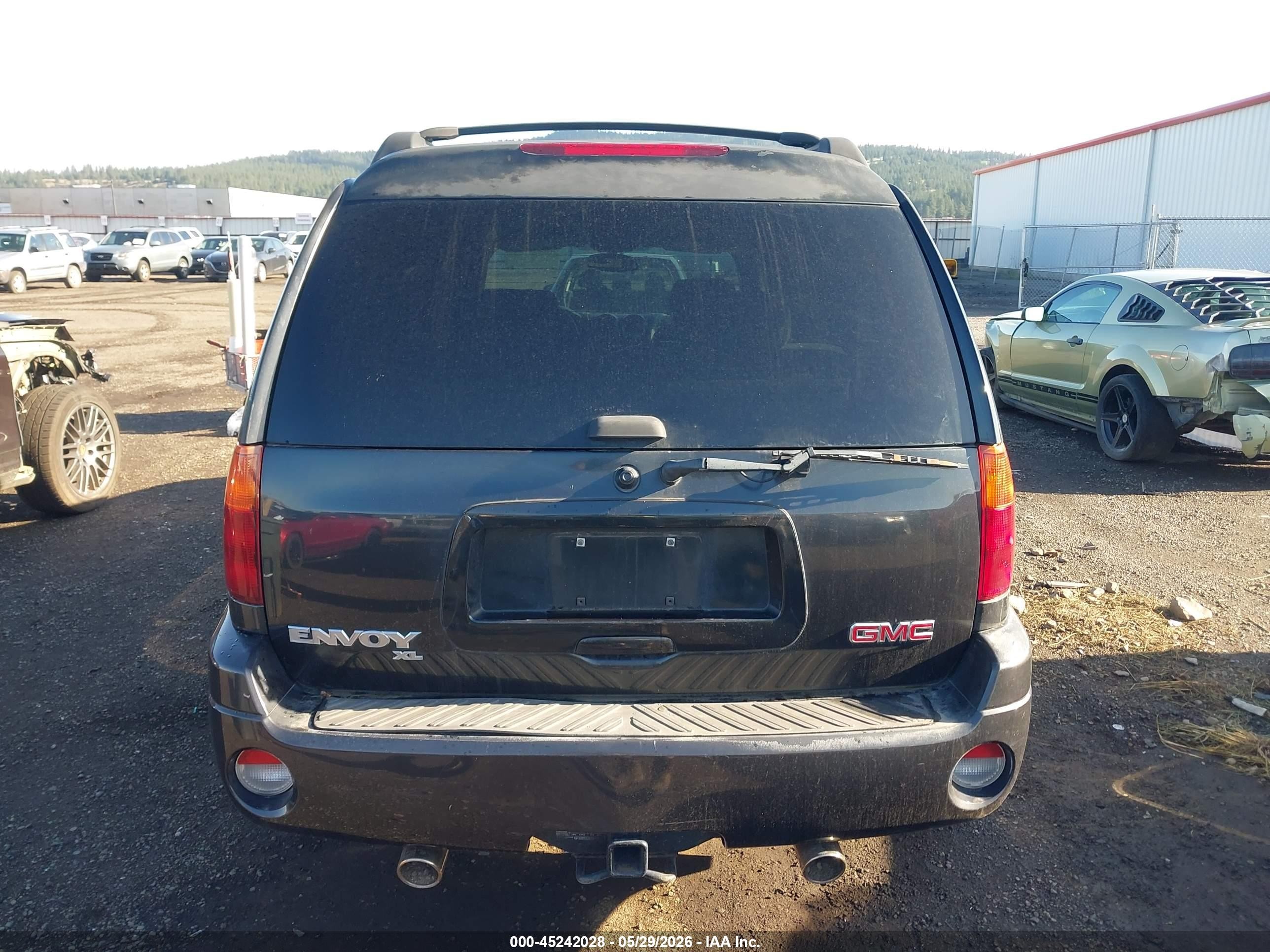2004 Gmc Envoy Xl Sle Черный vin: 1GKES16S846205121