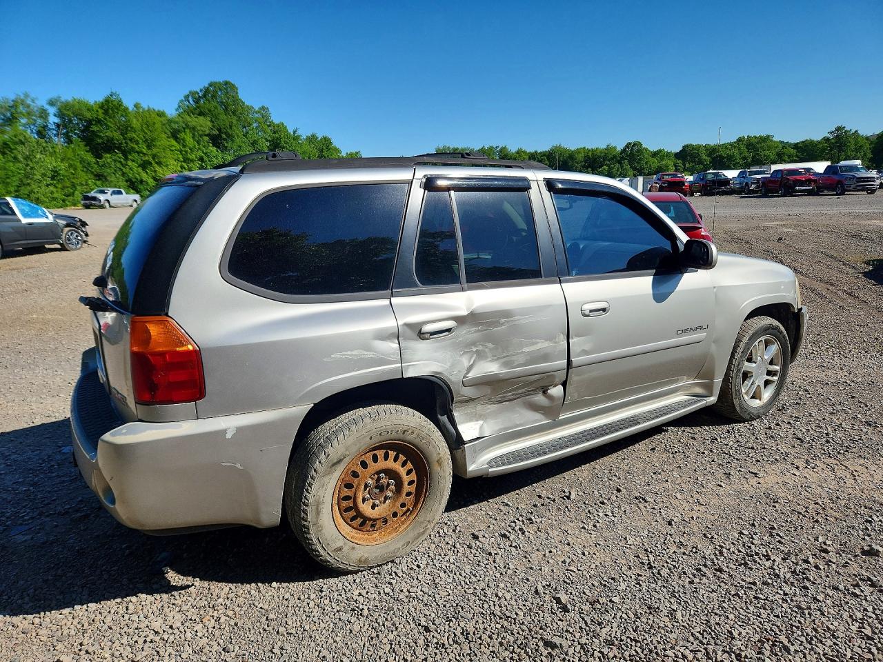 2006 Gmc Envoy Denali Silver vin: 1GKES63M562238722