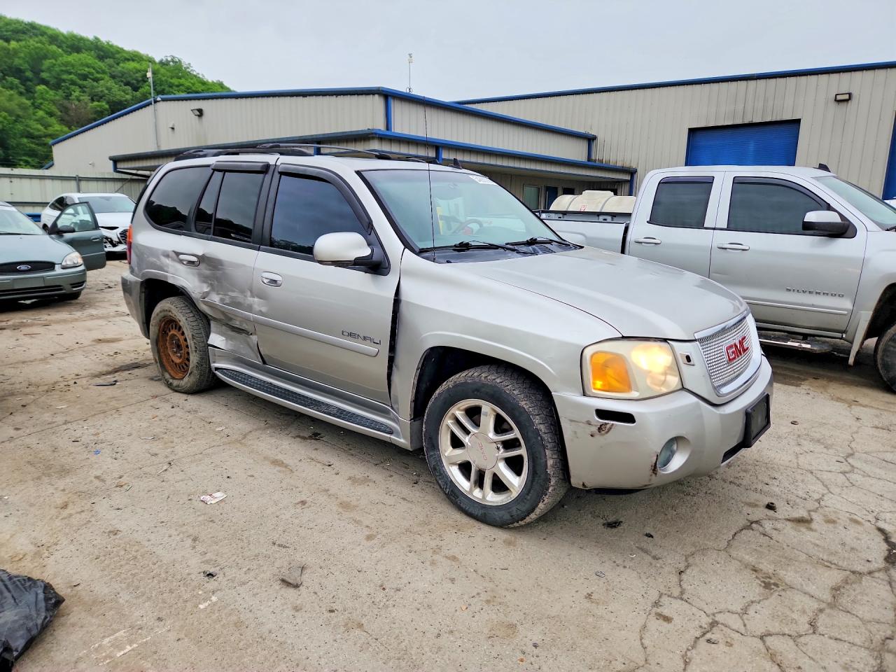 2006 Gmc Envoy Denali Silver vin: 1GKES63M562238722
