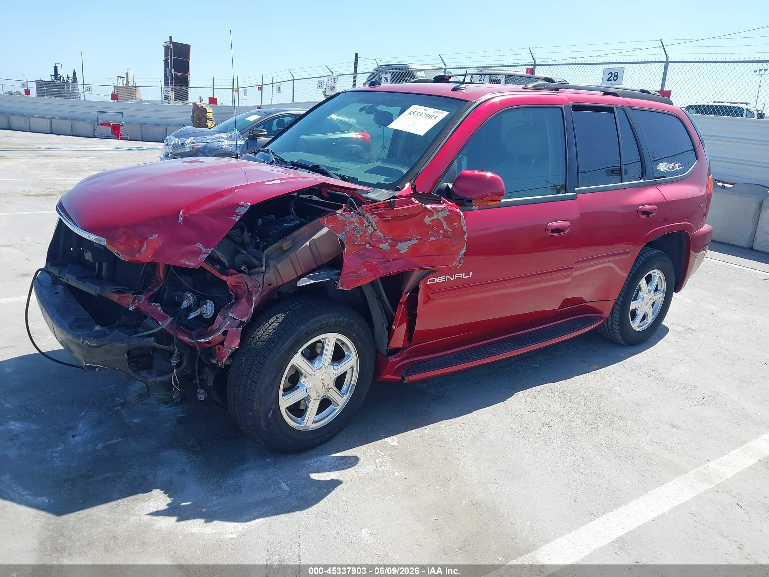 2005 Gmc Envoy Denali Red vin: 1GKES63M852316750