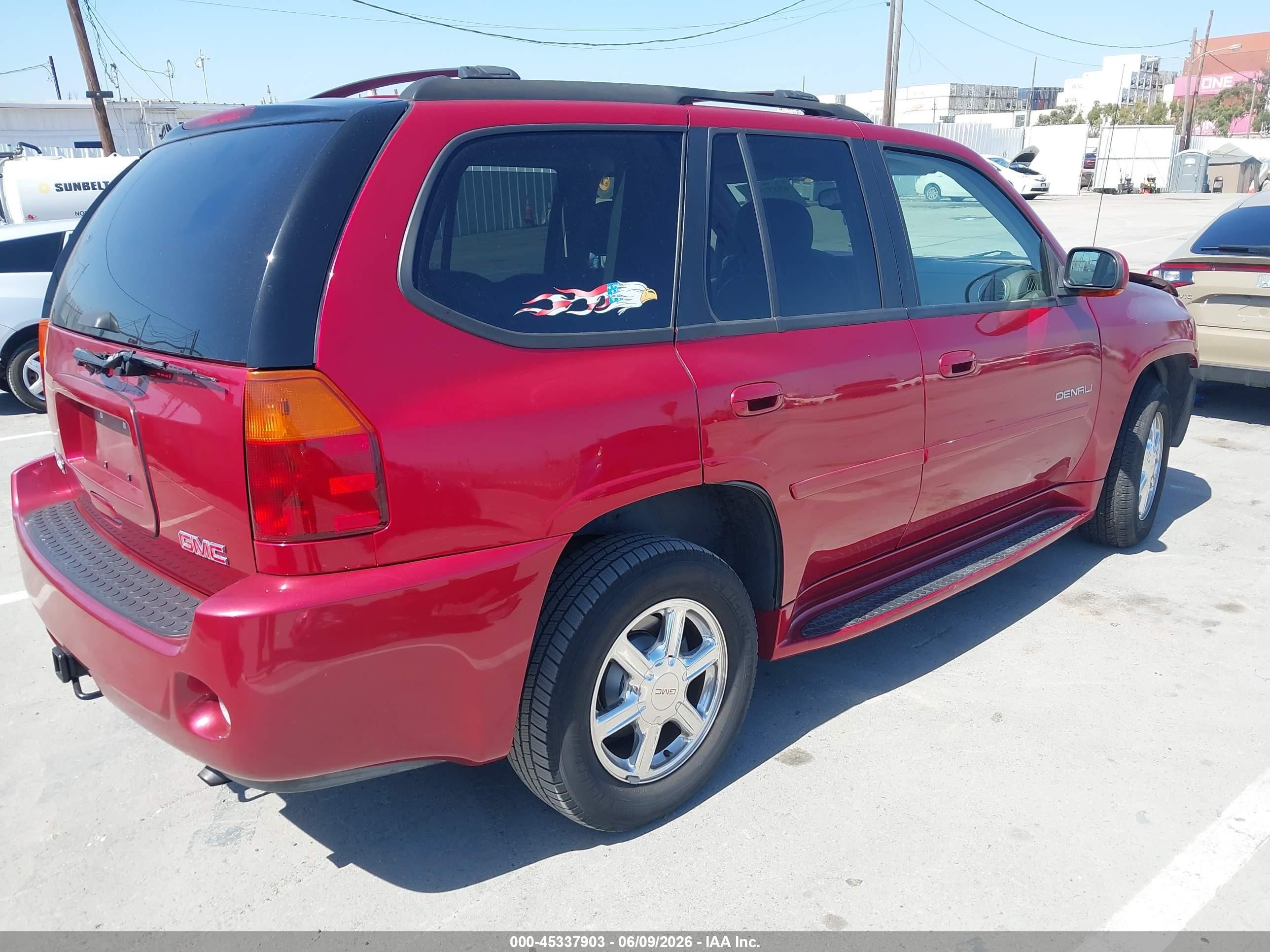 2005 Gmc Envoy Denali Red vin: 1GKES63M852316750