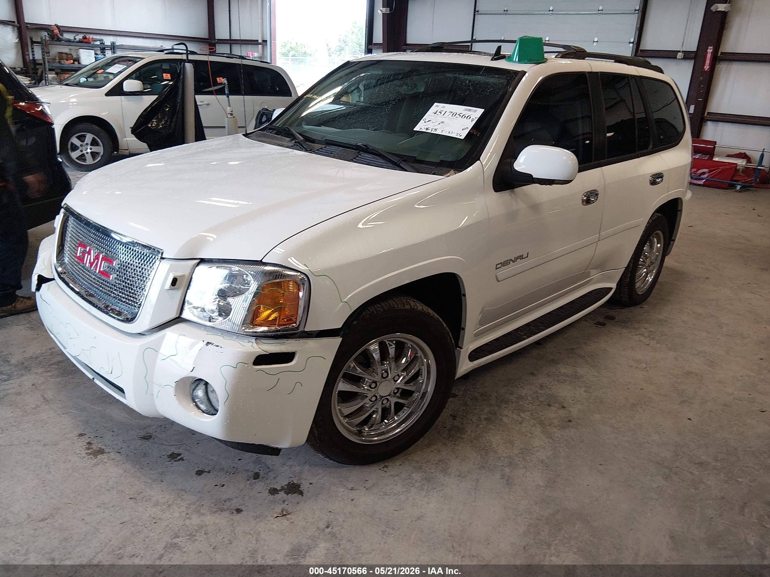 2007 Gmc Envoy Denali White vin: 1GKES63M972185248