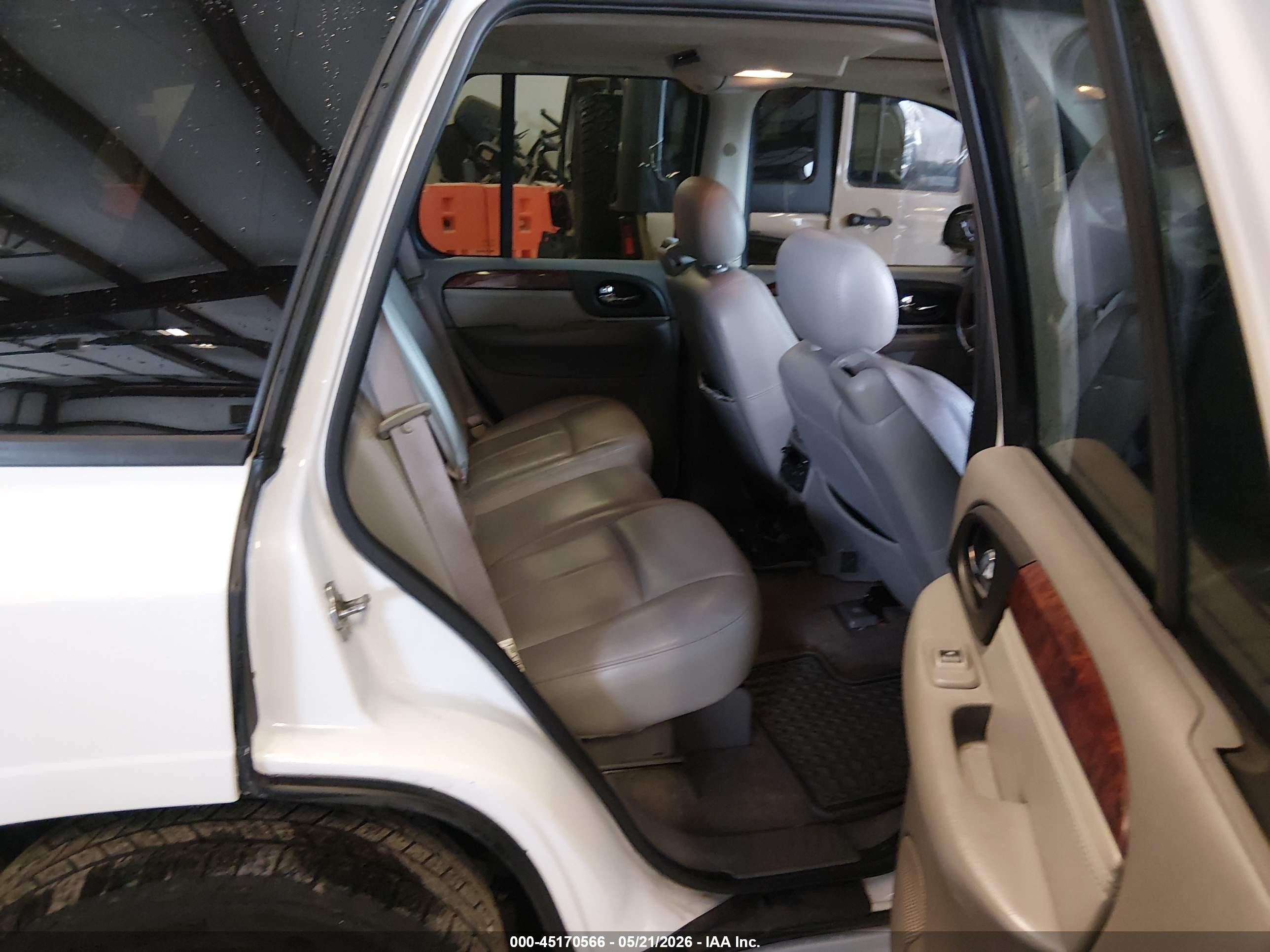 2007 Gmc Envoy Denali White vin: 1GKES63M972185248