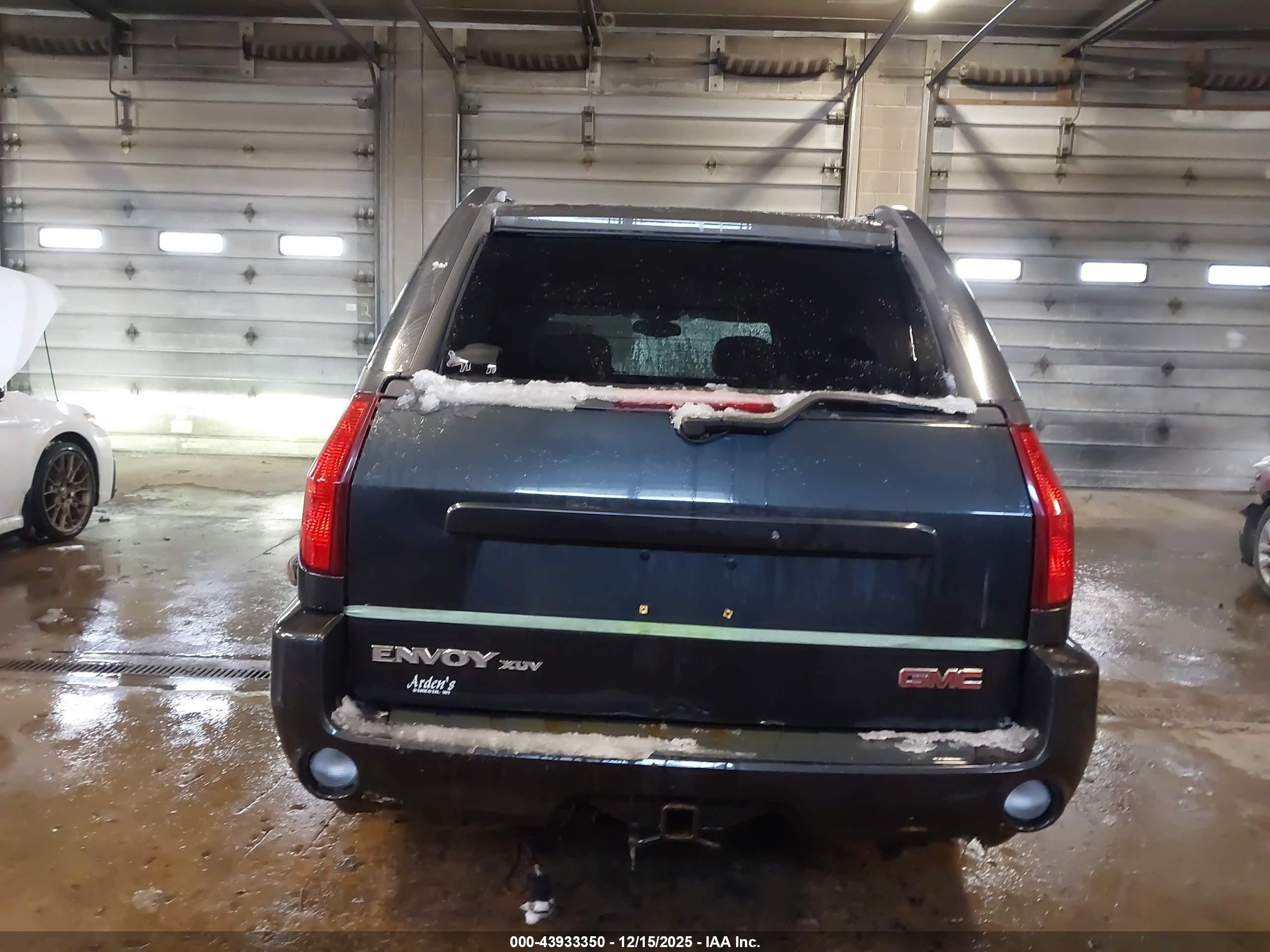 2005 Gmc Envoy Xuv Slt Gray vin: 1GKET12M356100105