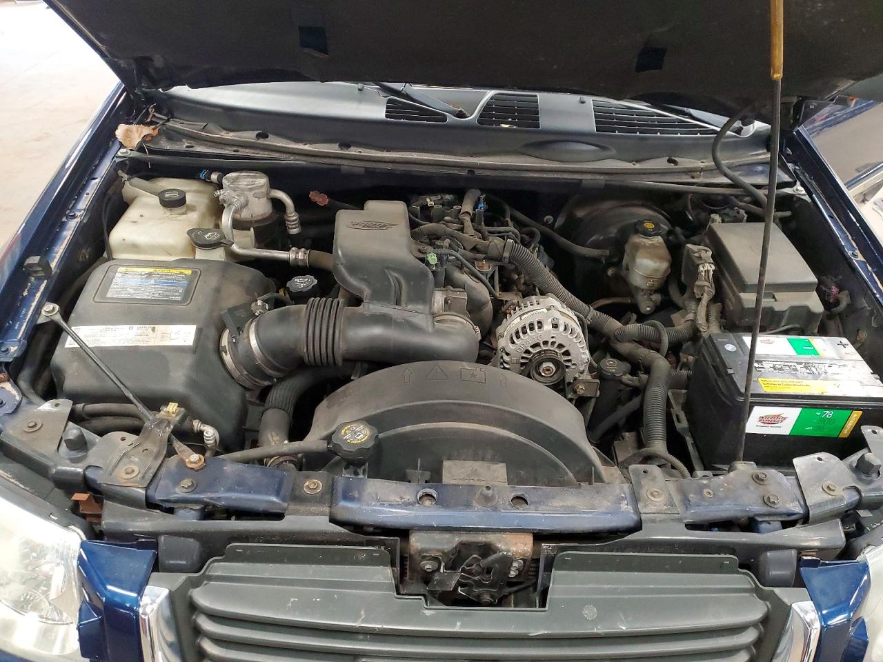 2004 Gmc Envoy Xuv Blue vin: 1GKET12P046170847